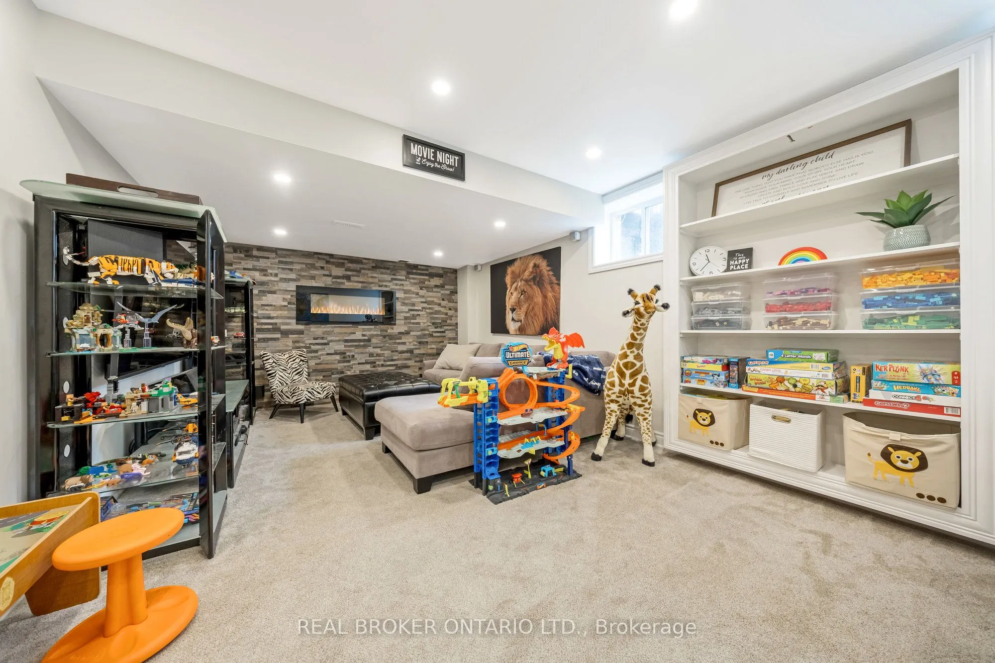 41 Diamond Leaf Lane