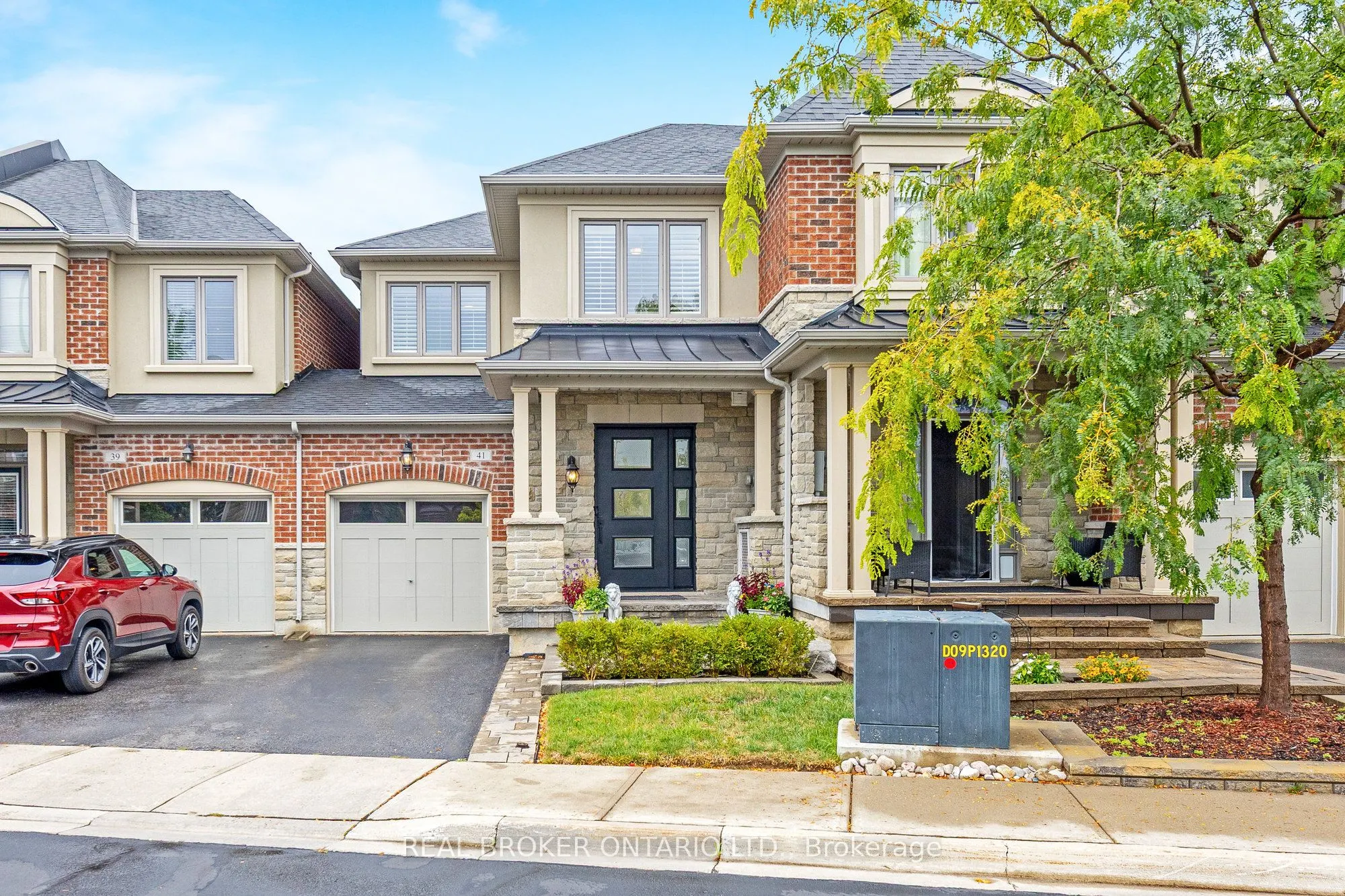41 Diamond Leaf Lane
