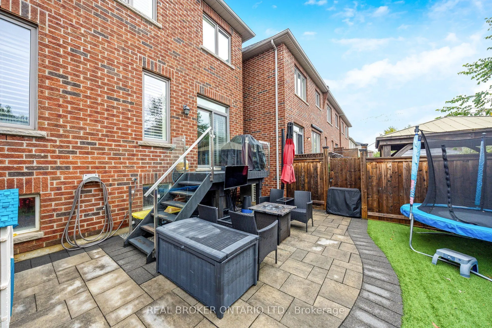 41 Diamond Leaf Lane