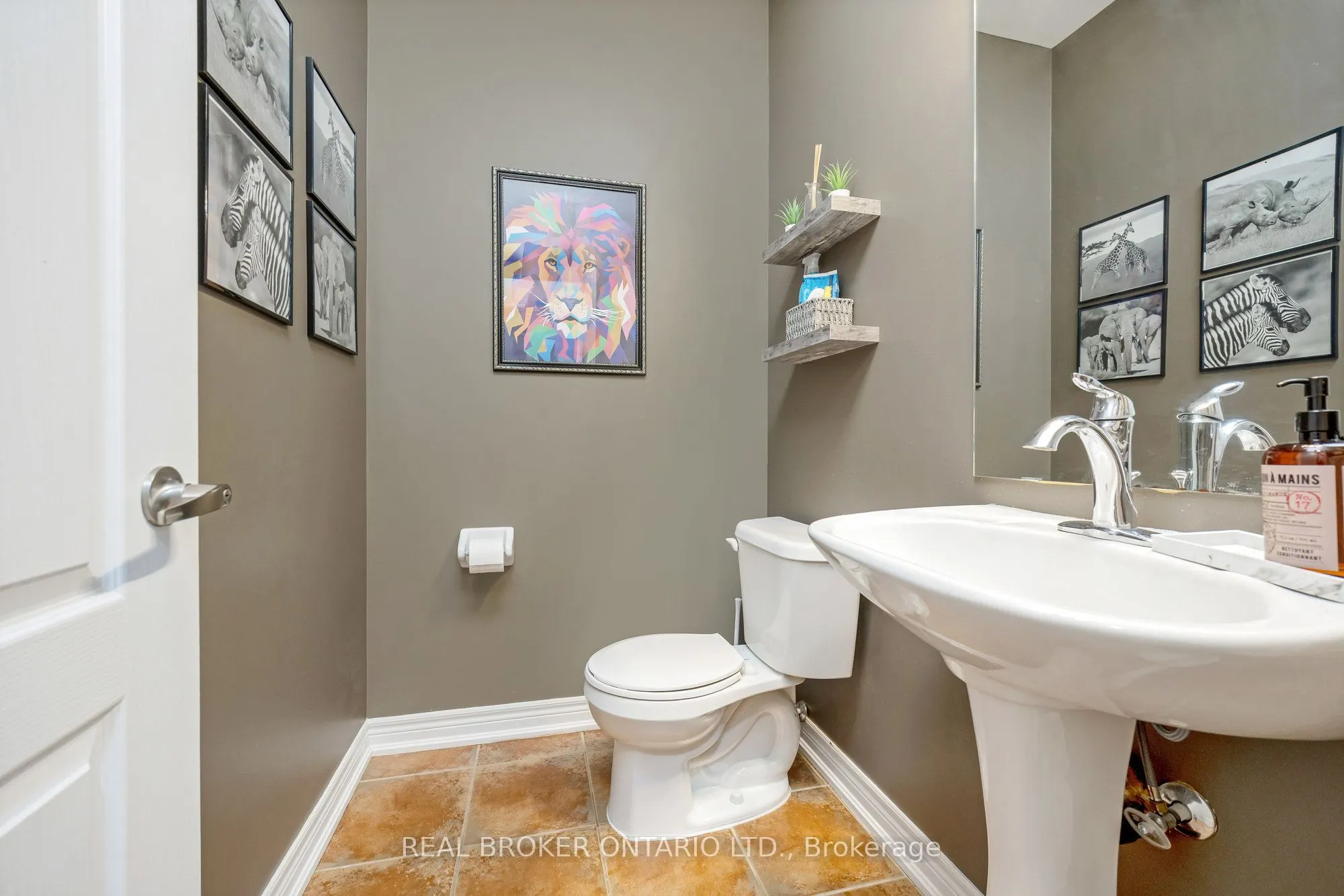 41 Diamond Leaf Lane