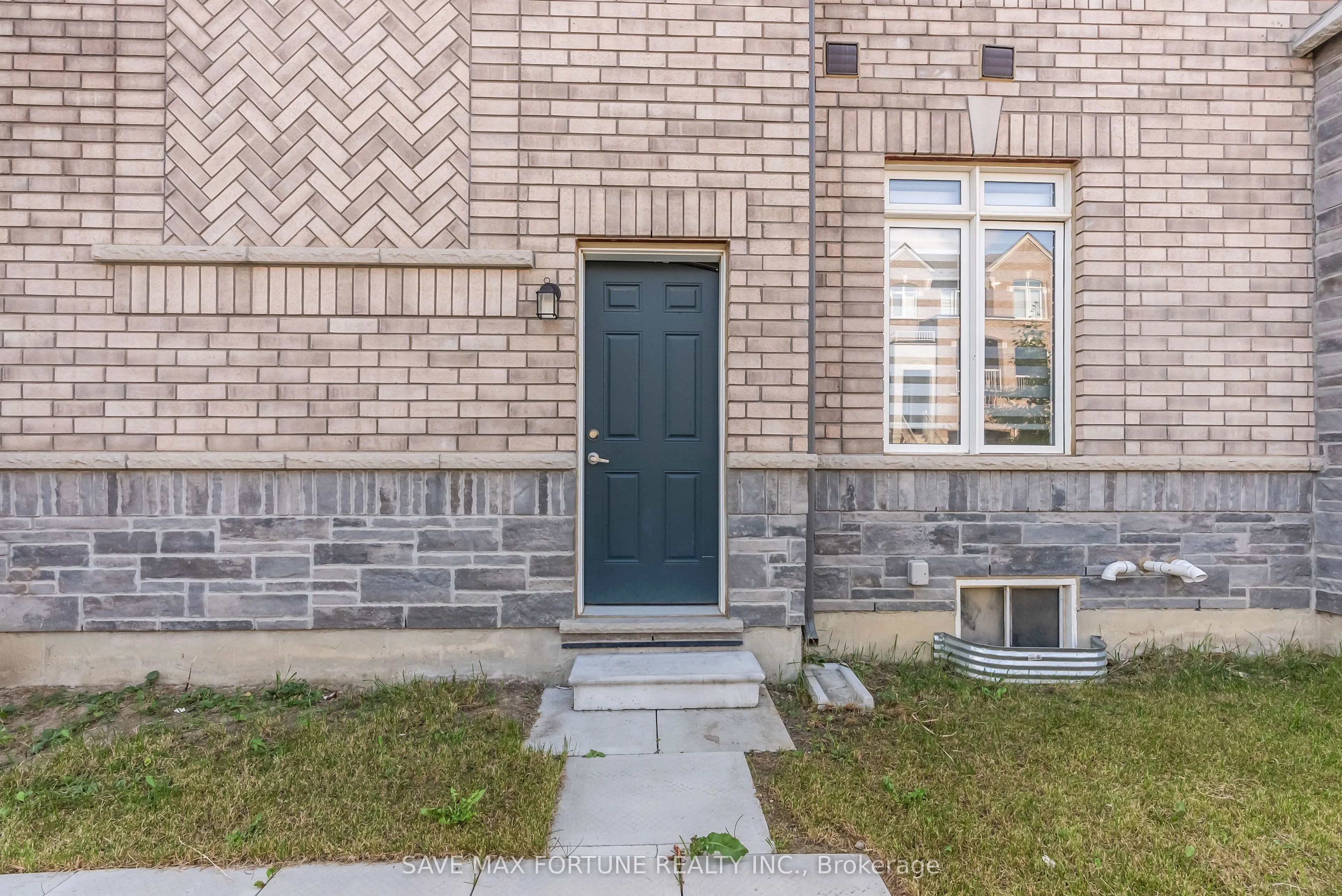 28 Gemma Place