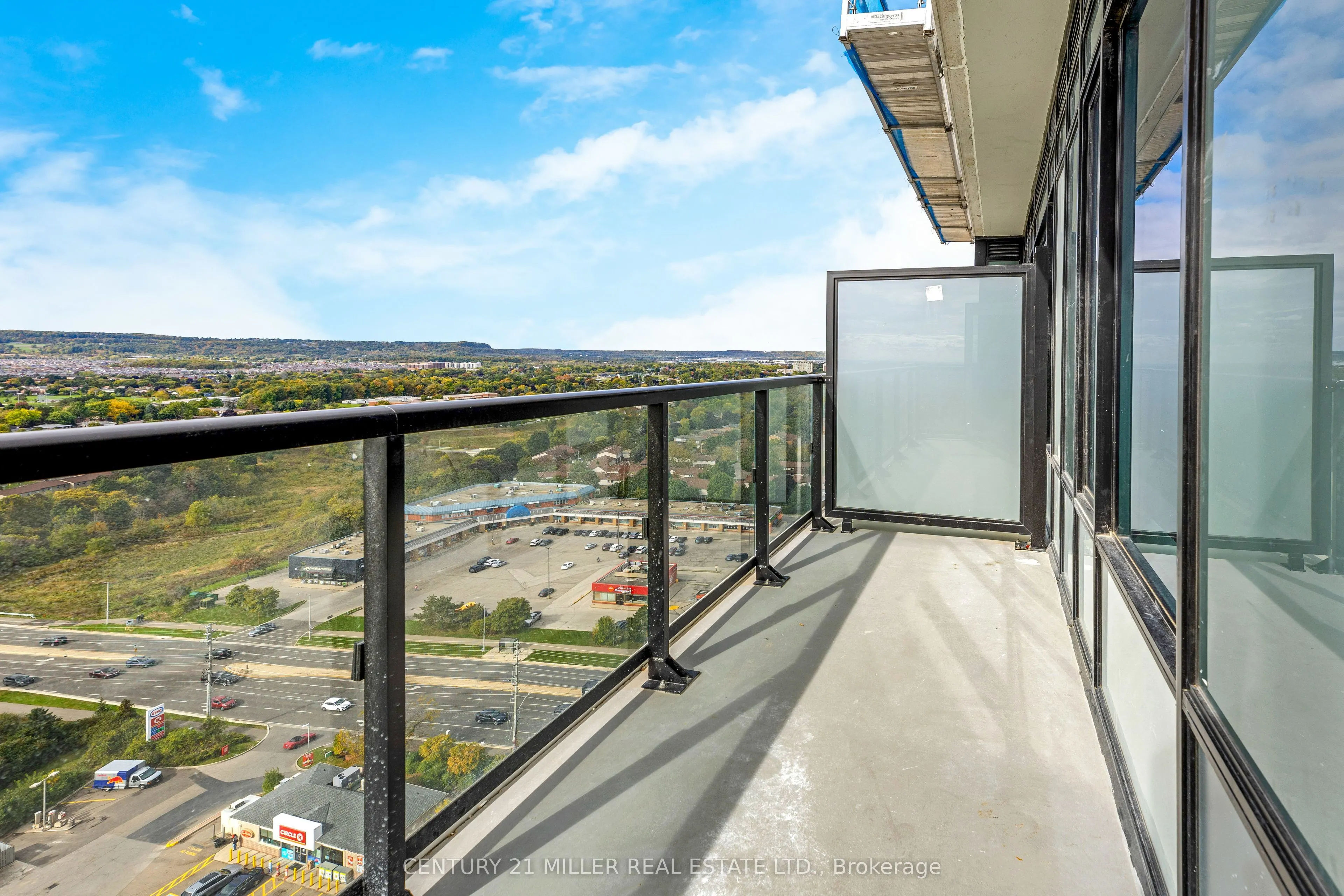 8010 Derry Road, #2004