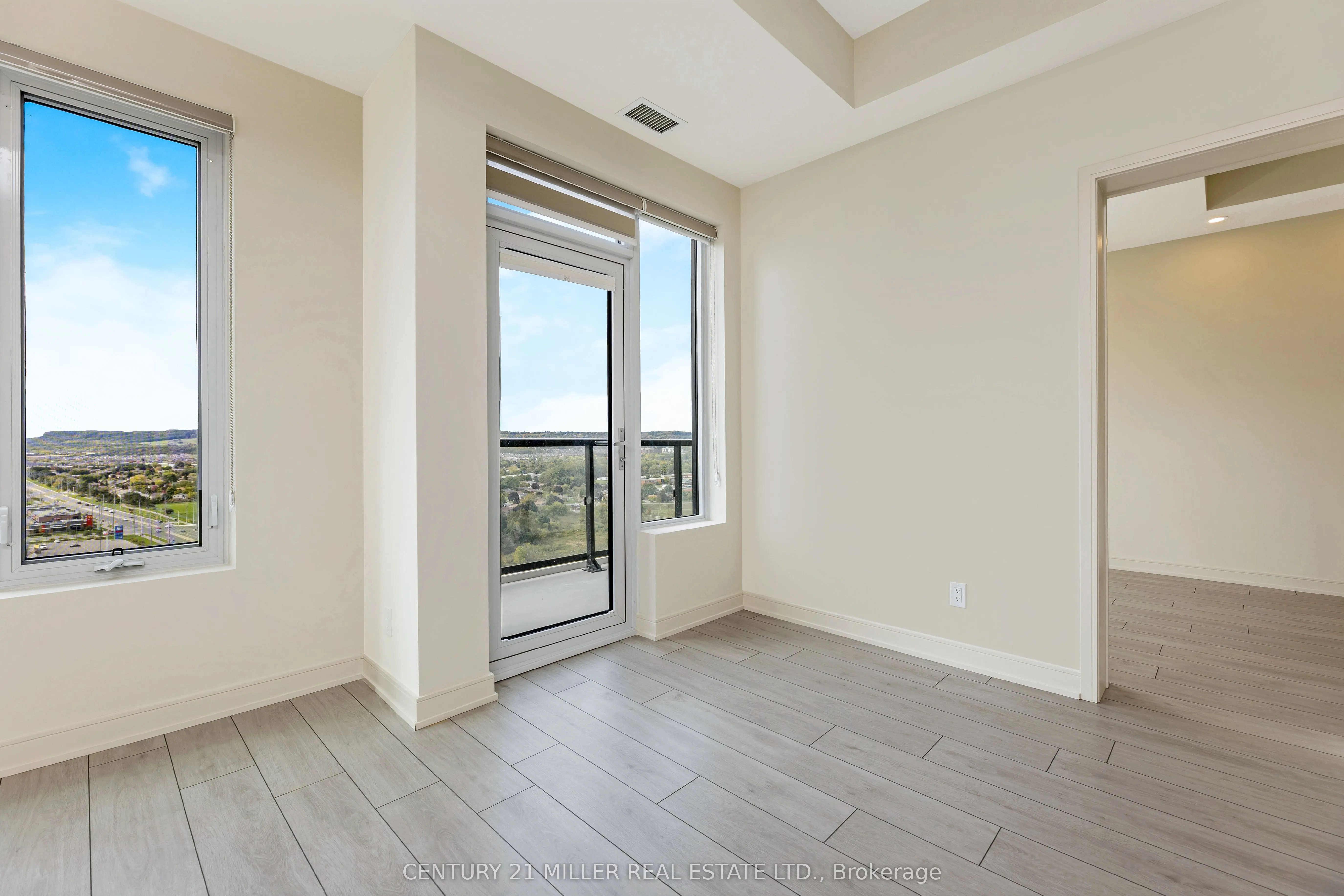 8010 Derry Road, #2004