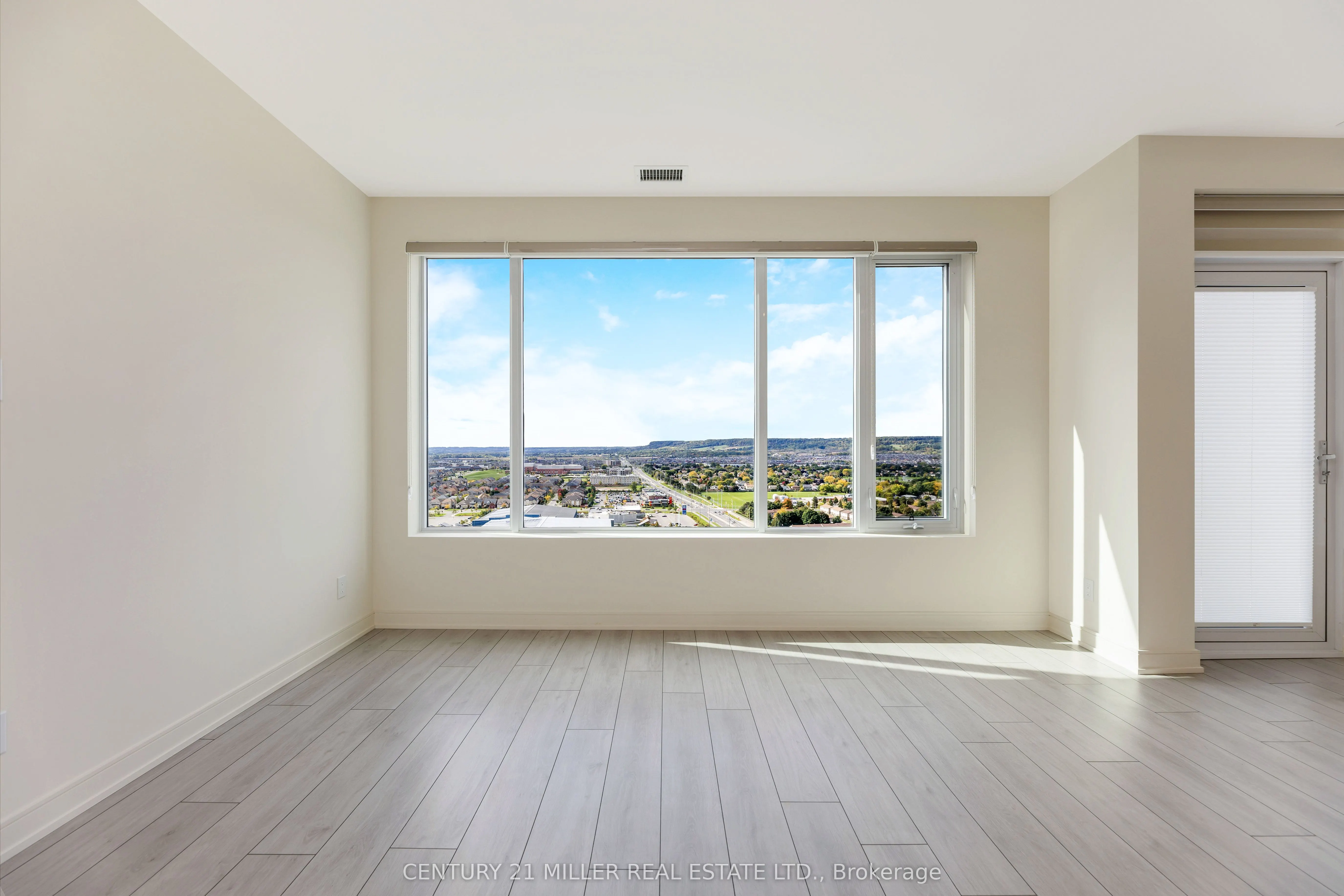 8010 Derry Road, #2004