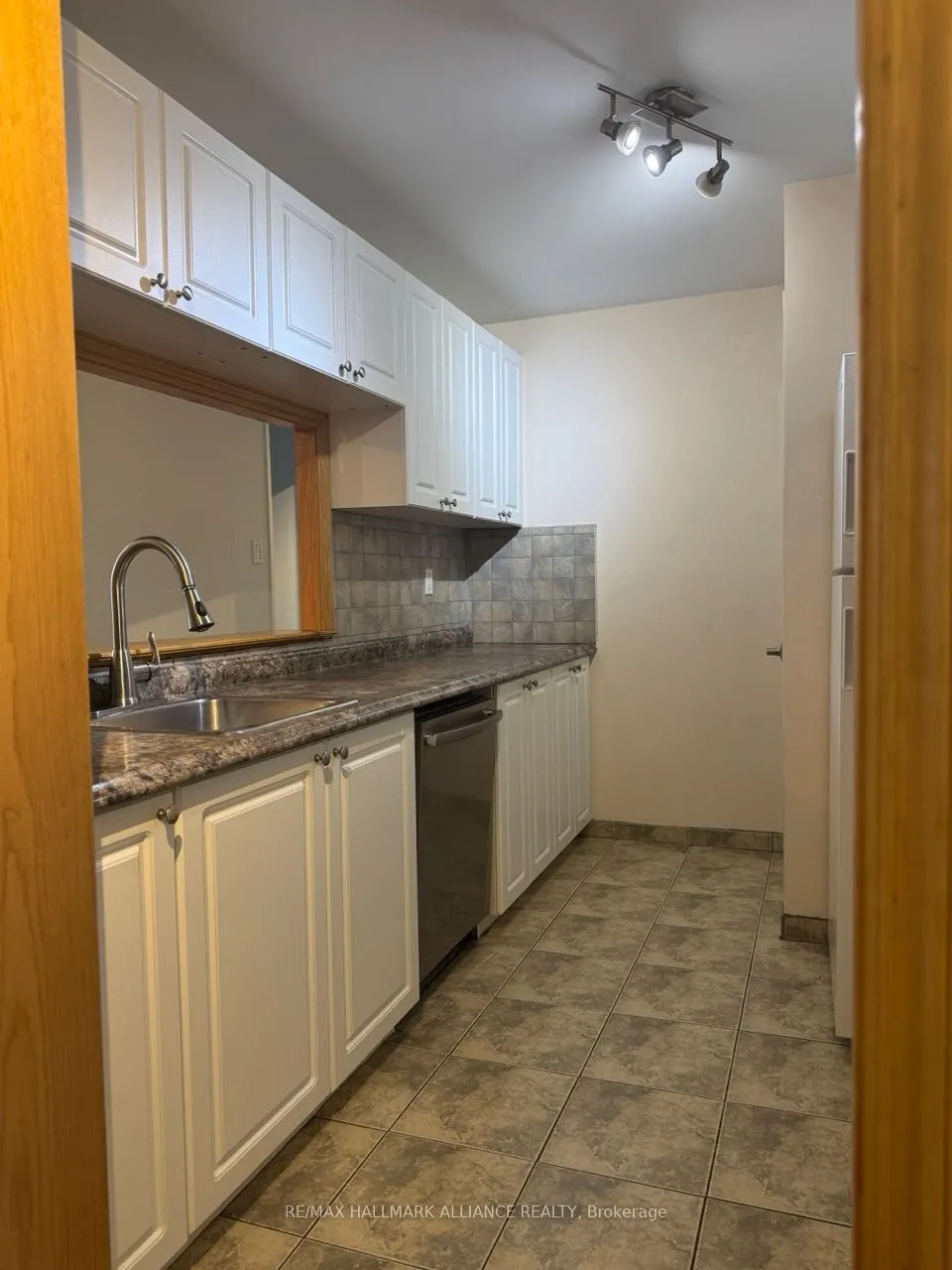 4205 Shipp Drive, #208