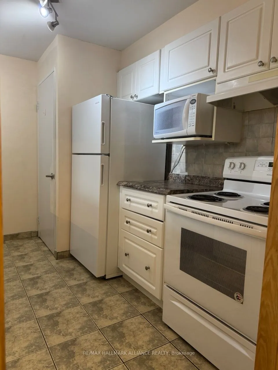 4205 Shipp Drive, #208