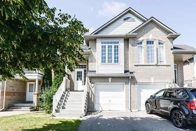 120 River Rock Crescent