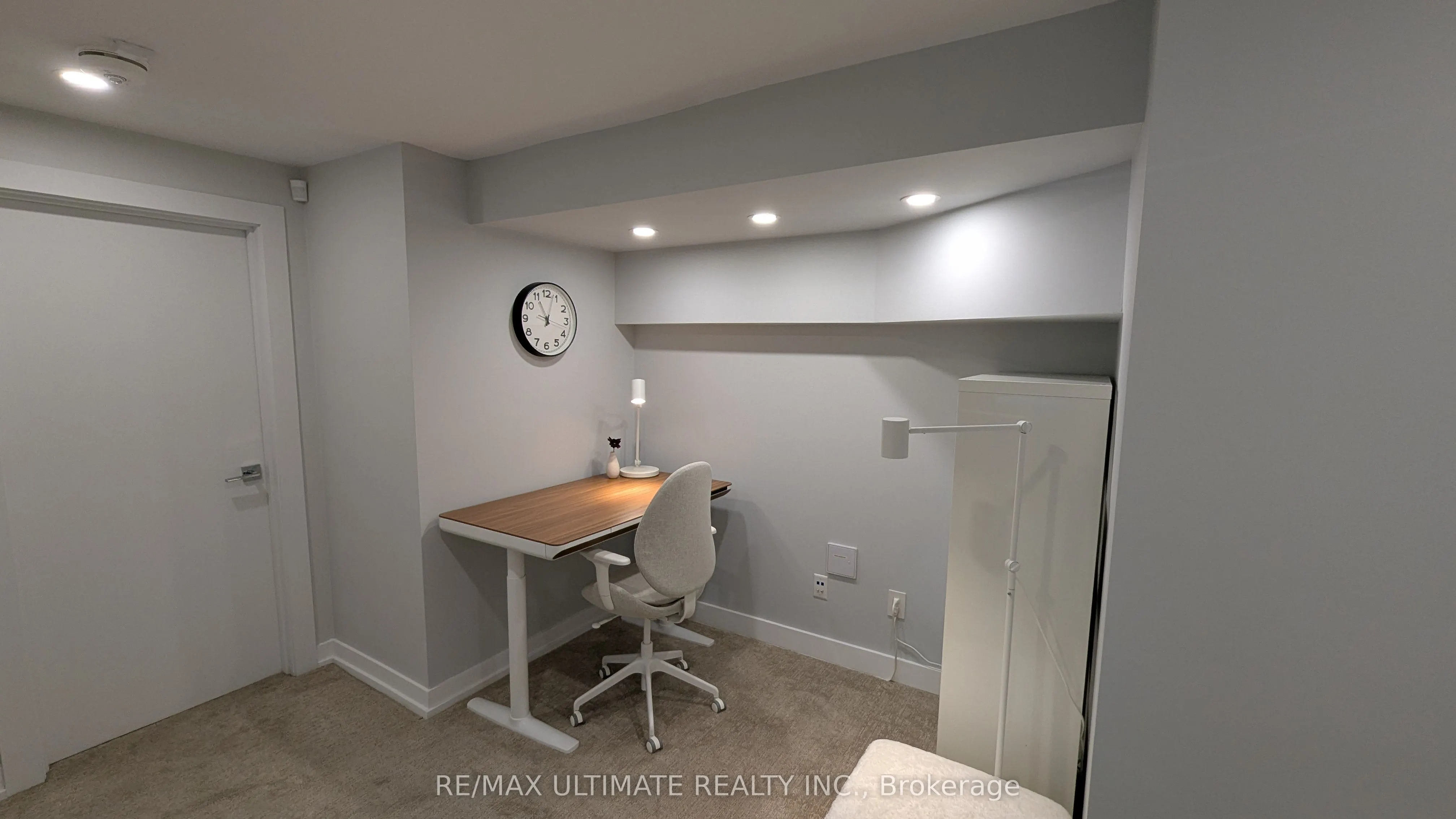 1101 Lakeshore Road W, #Ground