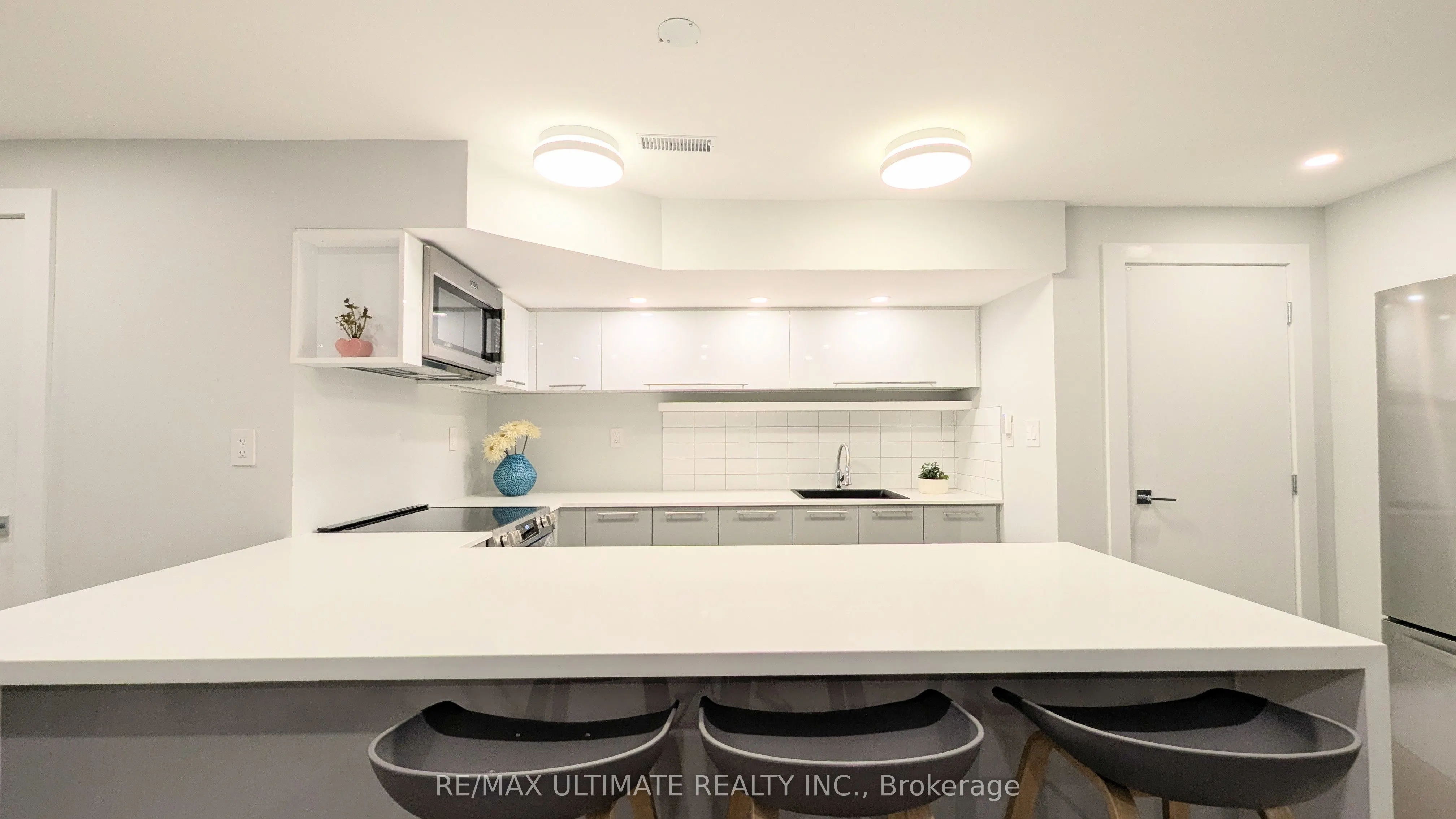 1101 Lakeshore Road W, #Ground