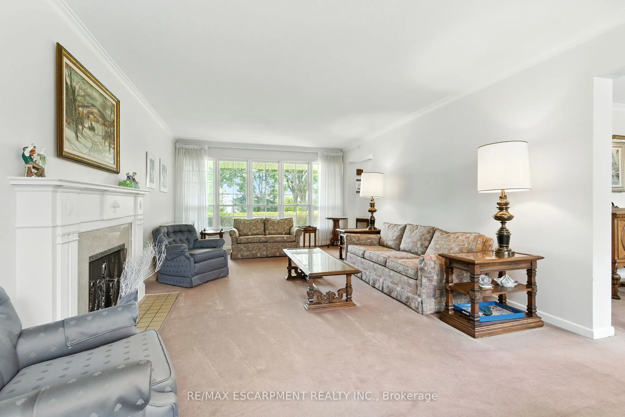 1401 Captain Court