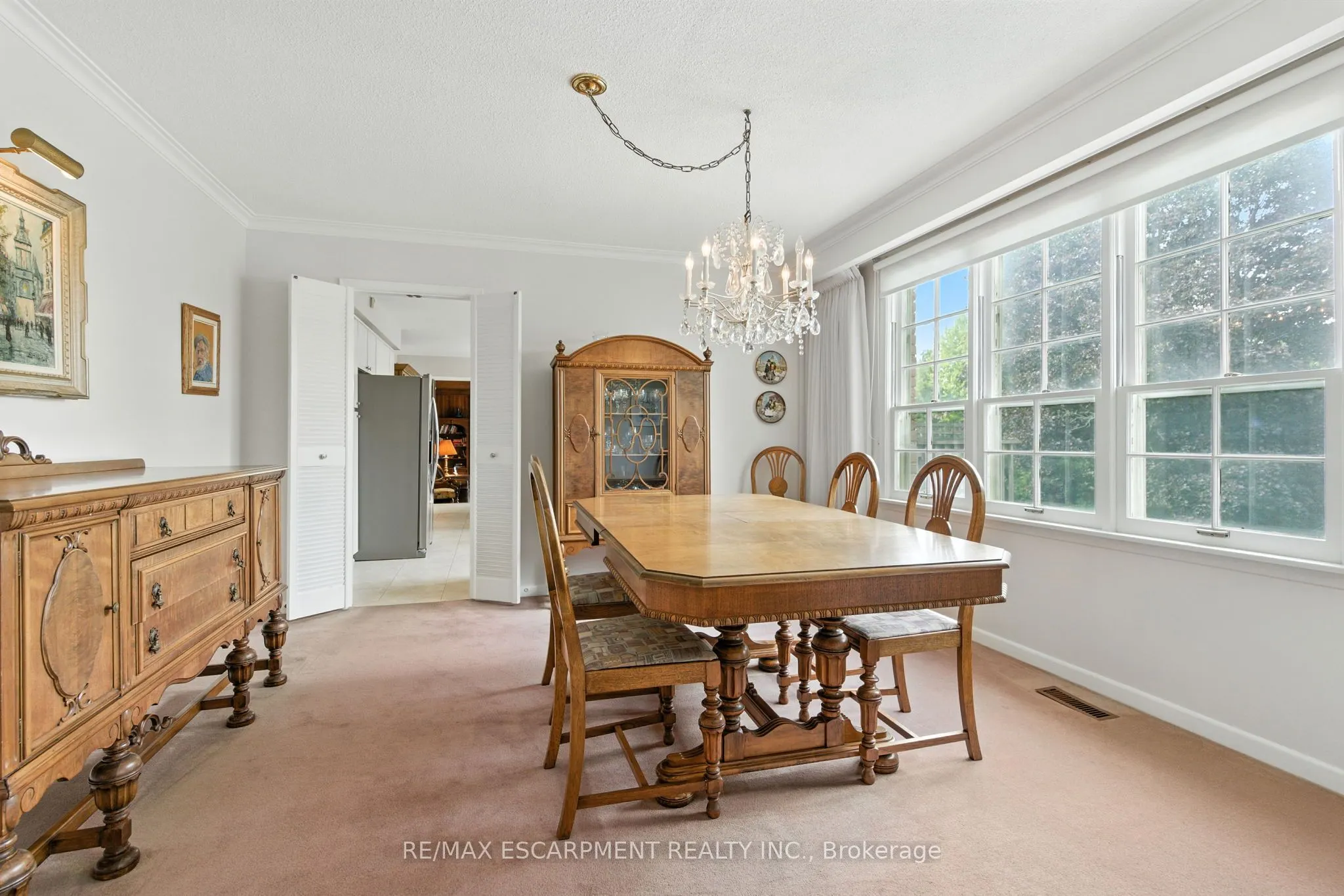 1401 Captain Court