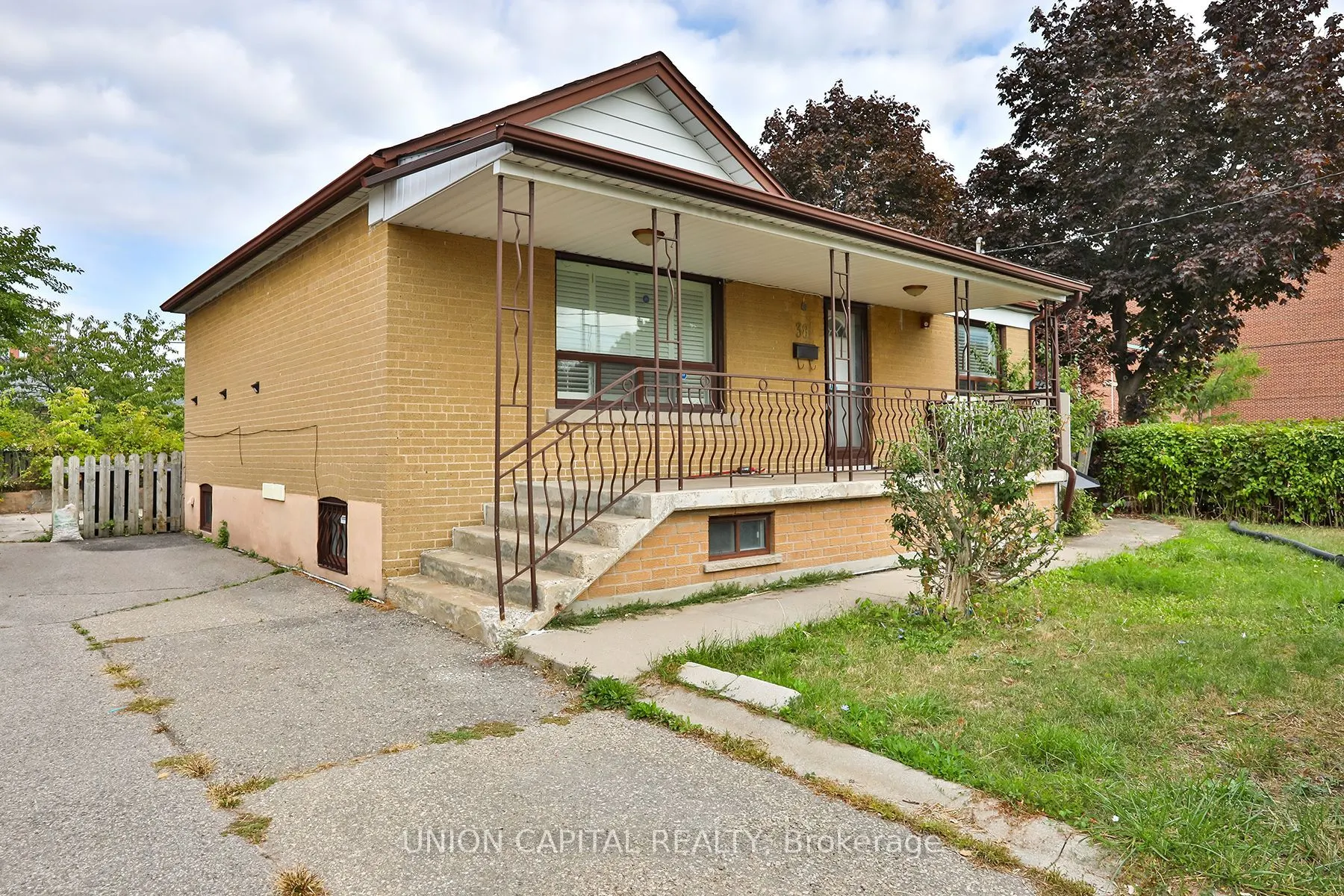 38 Claver Avenue