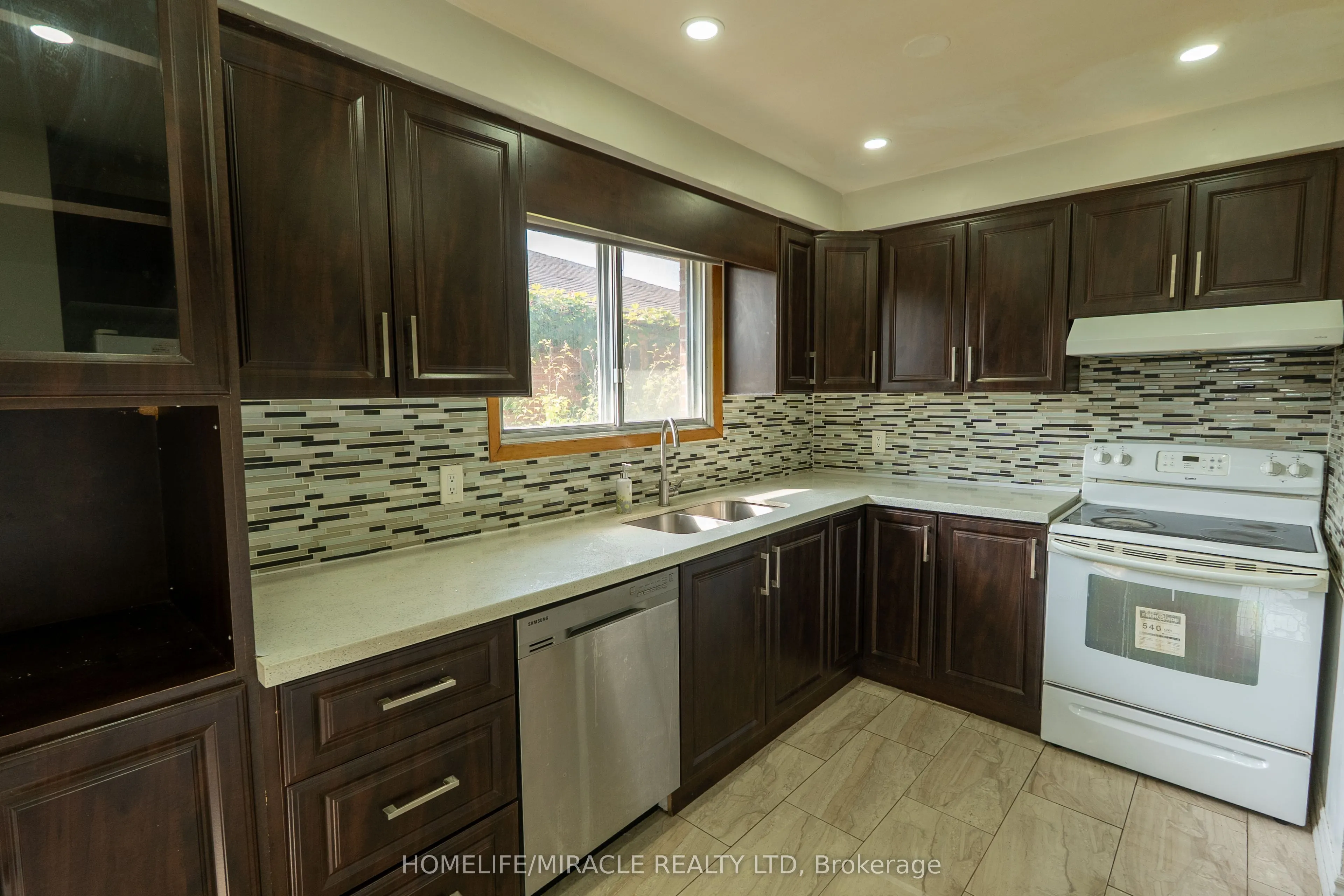 12 Bruback Road