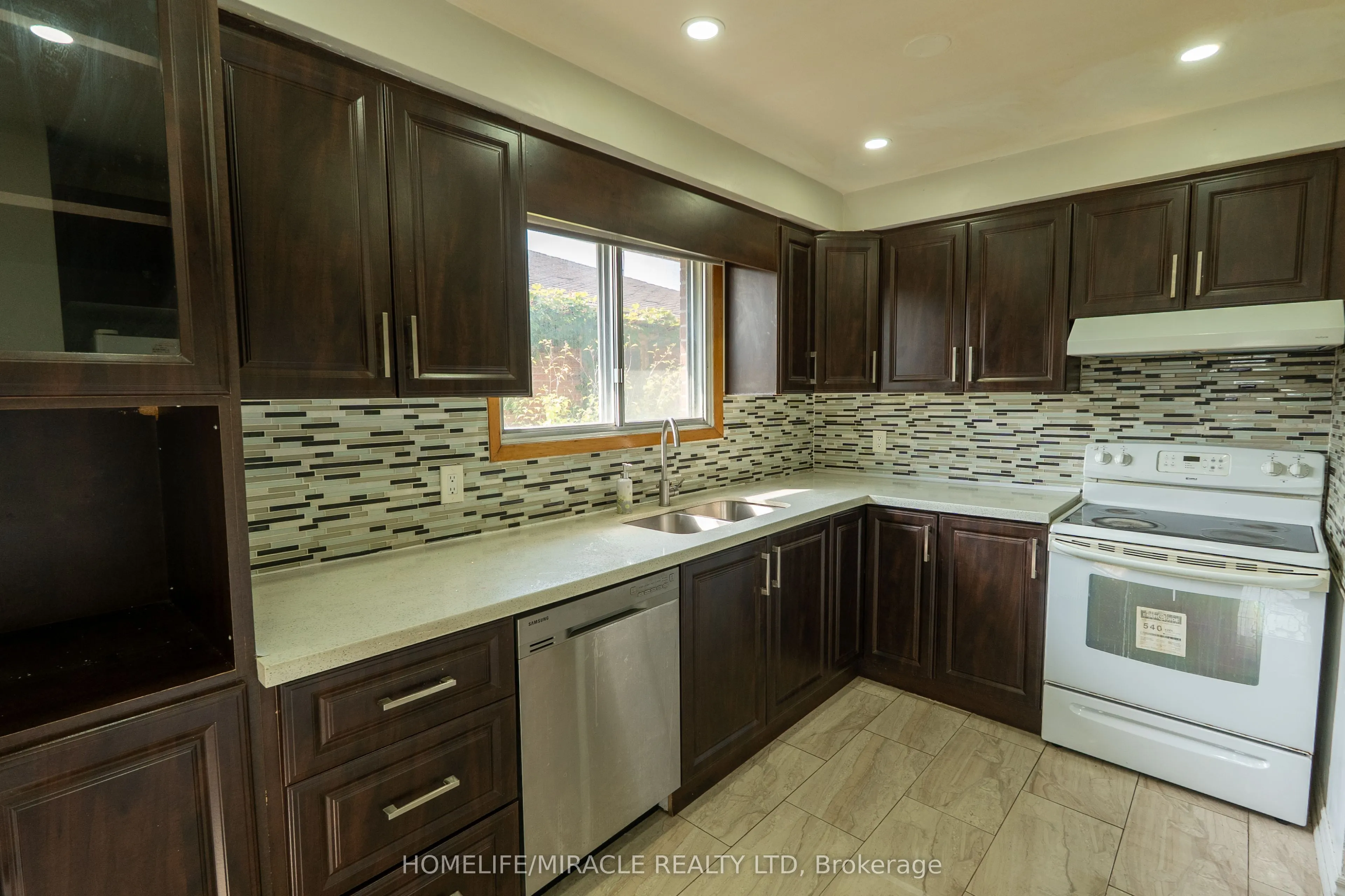 12 Bruback Road