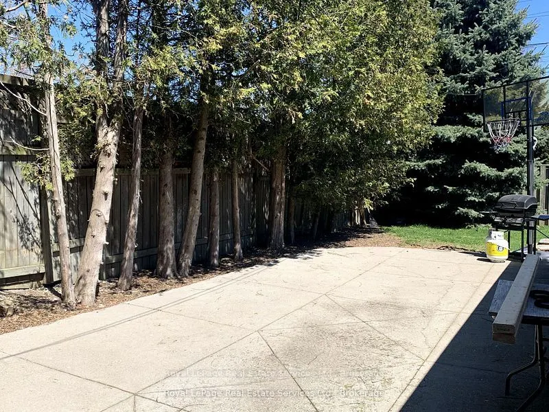 1033 Gardner Avenue, #2