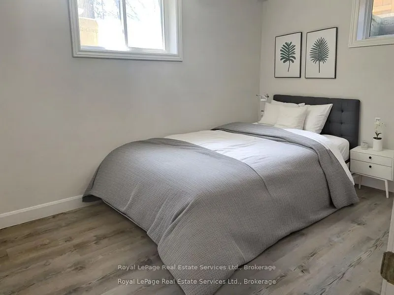 1033 Gardner Avenue, #2
