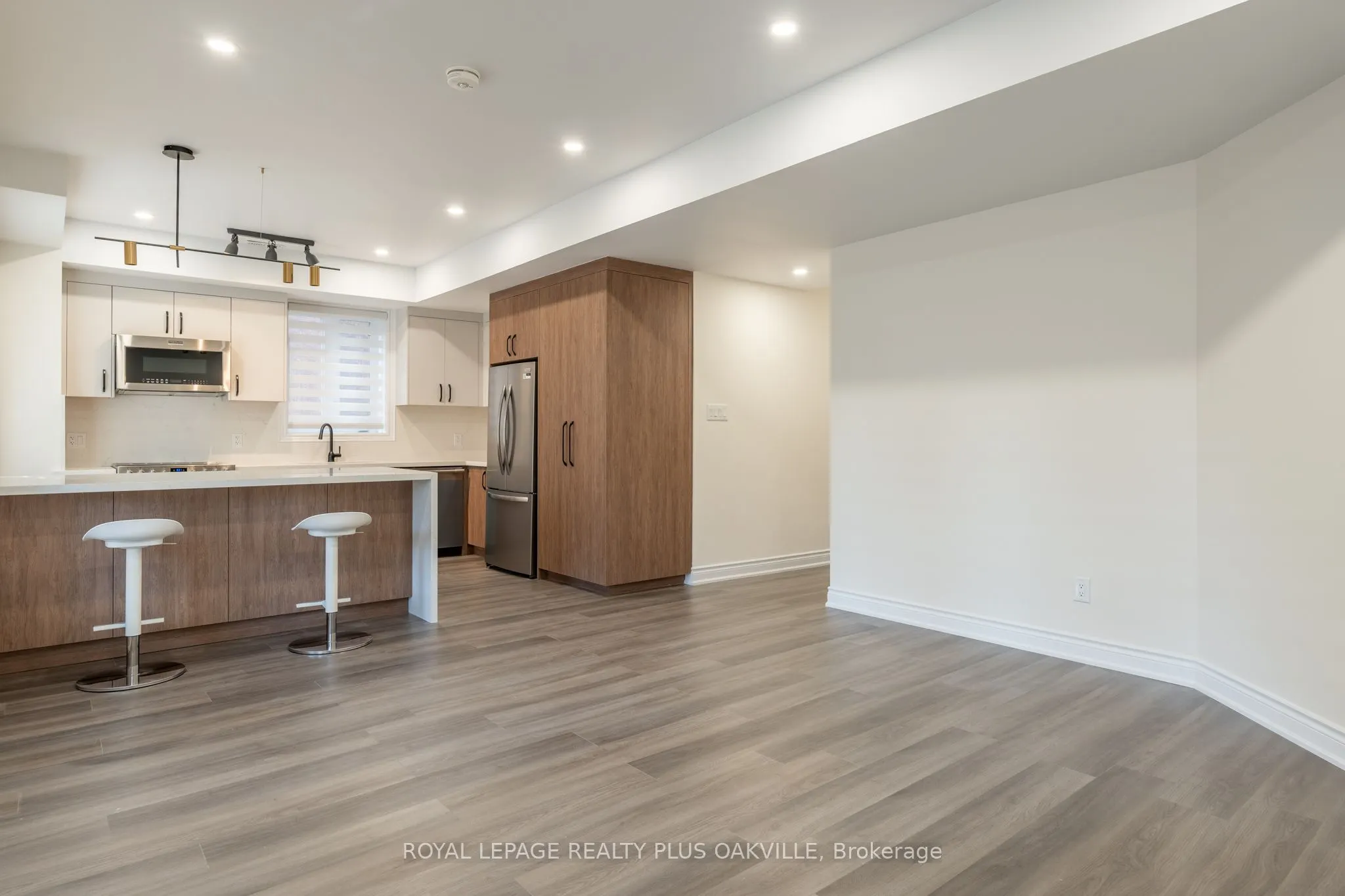 2339 Awenda Drive, #A