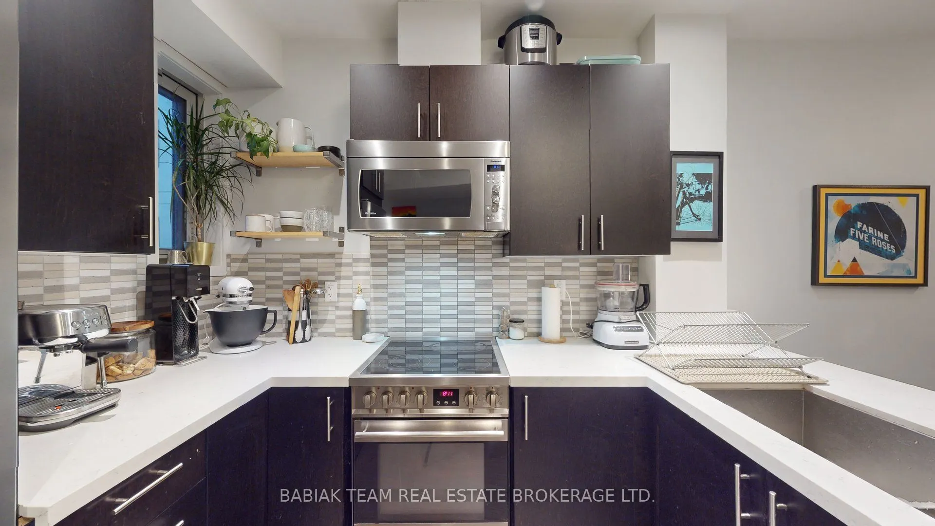 332 High Park Avenue, #301