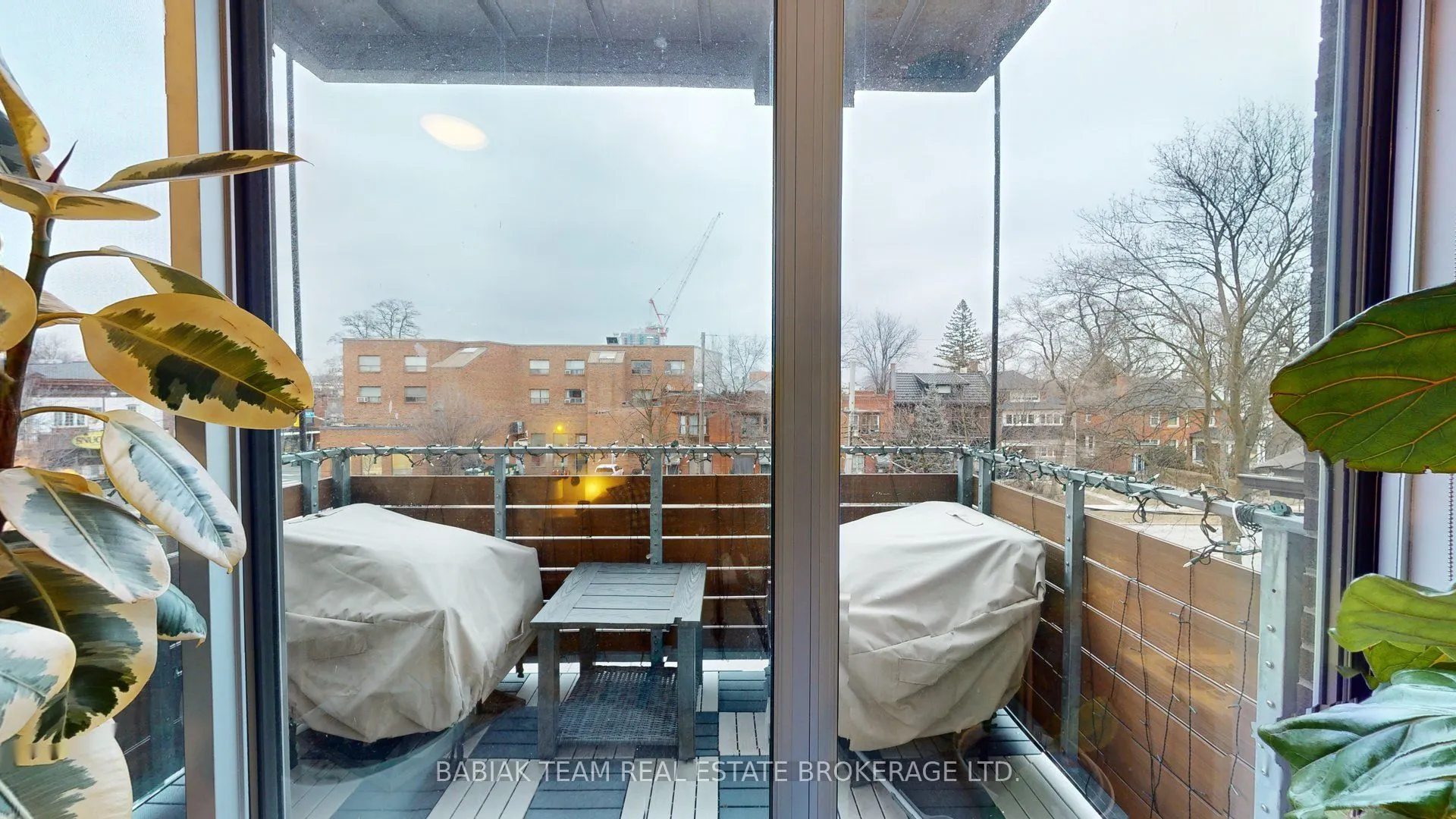 332 High Park Avenue, #301