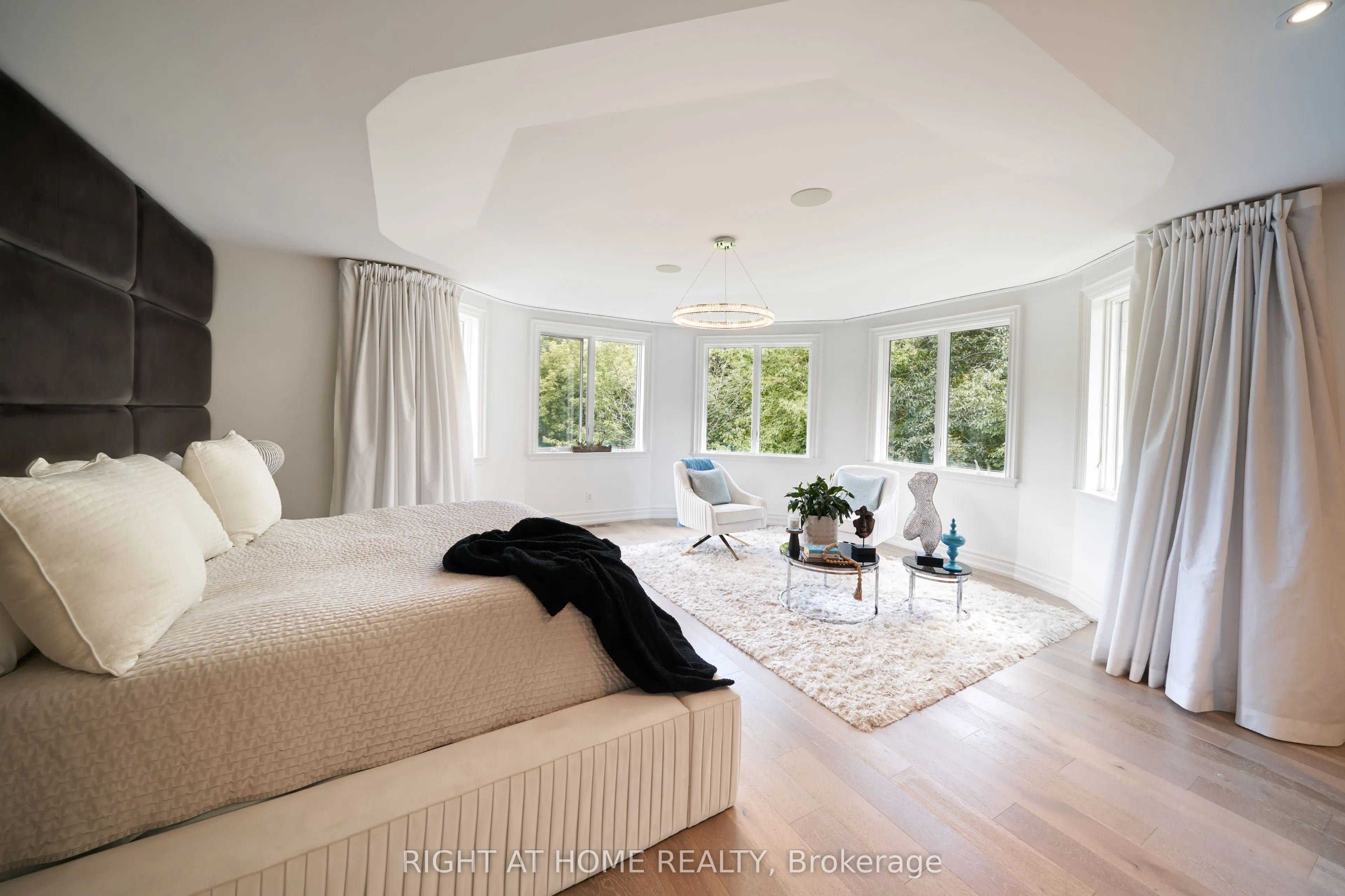 1305 Royal York Road