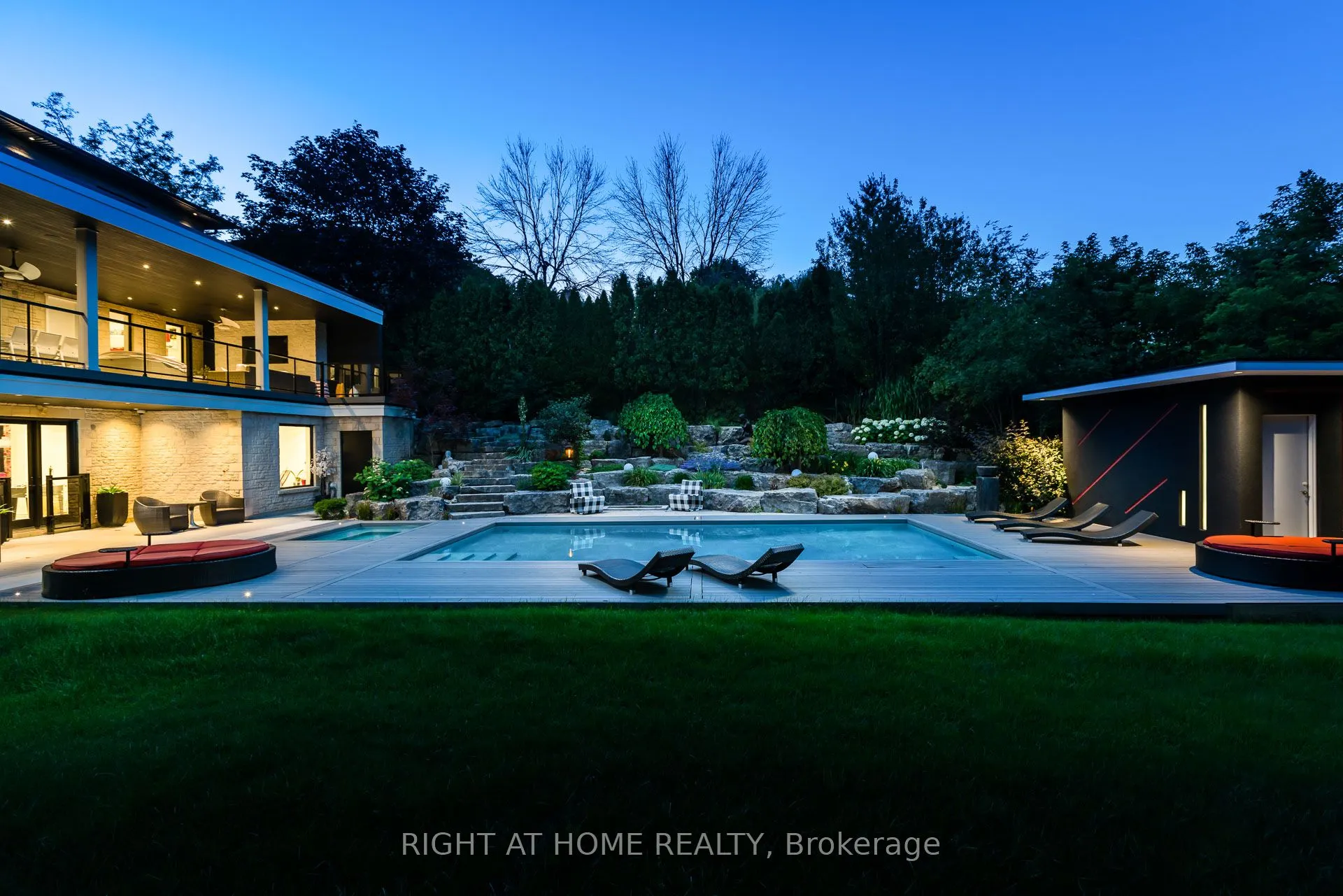 1305 Royal York Road
