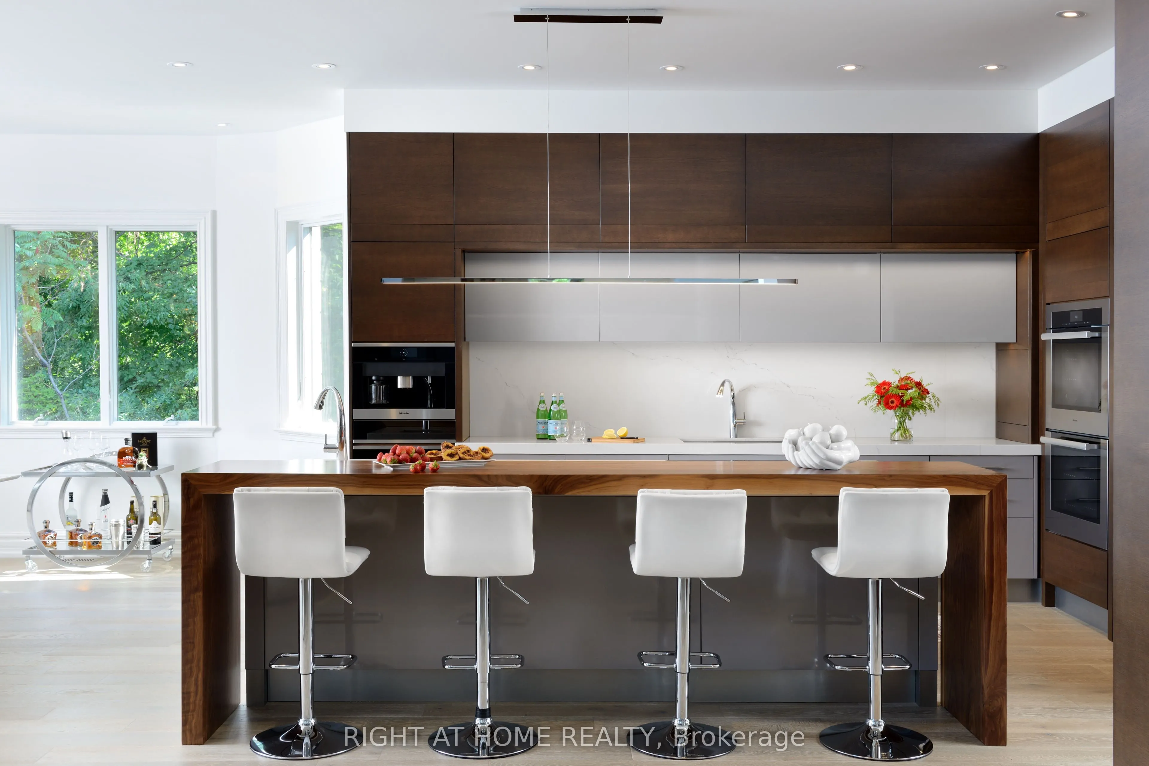 1305 Royal York Road