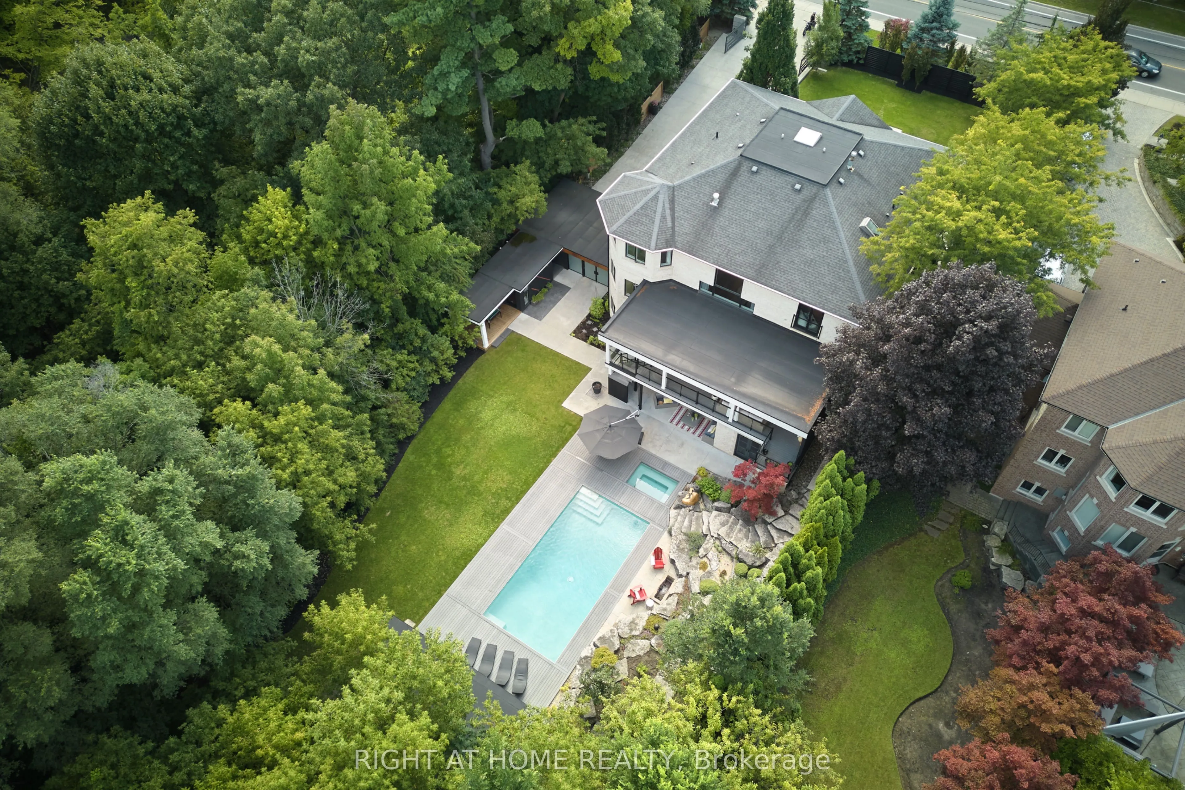 1305 Royal York Road