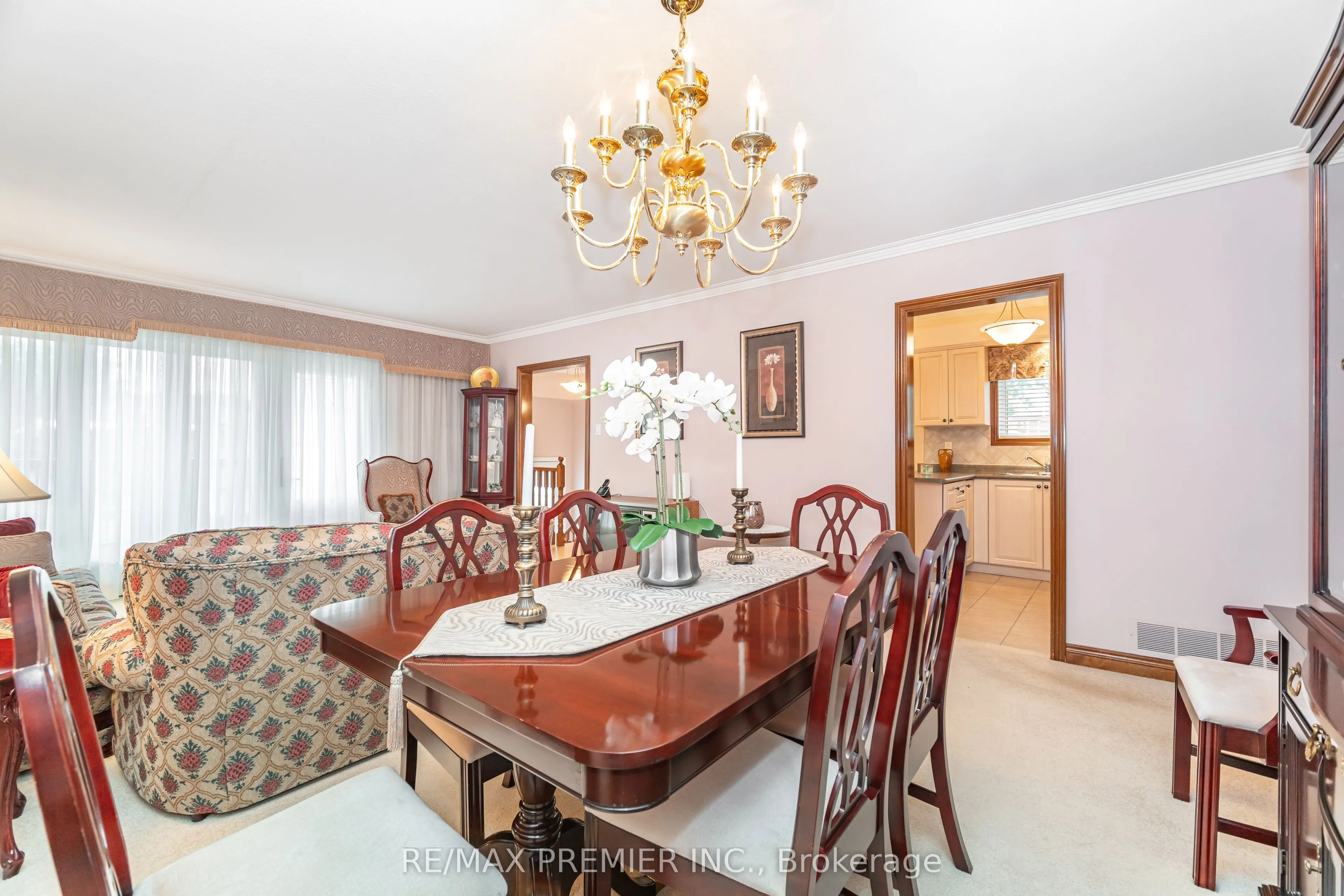 30 Dellbrook Crescent
