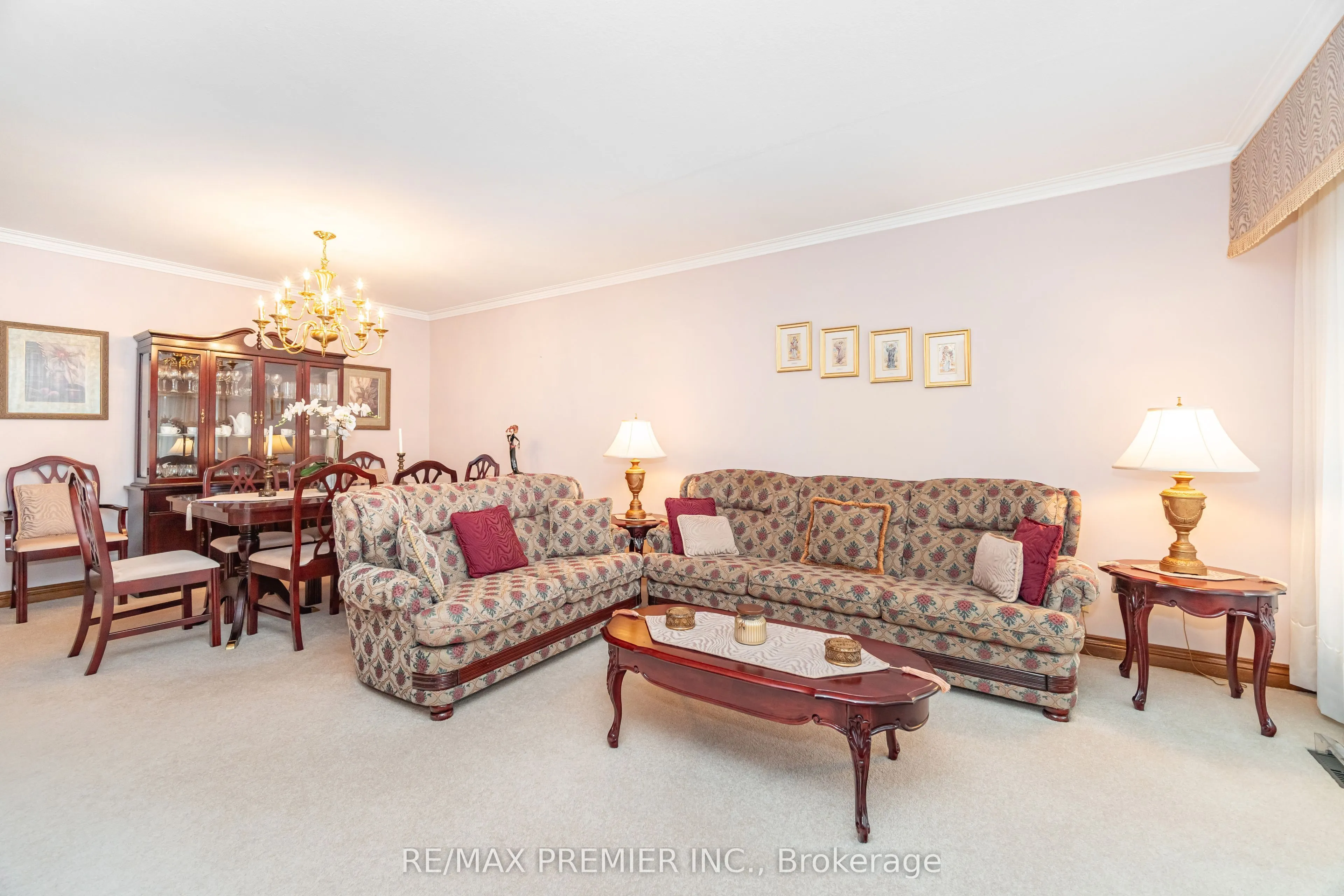 30 Dellbrook Crescent