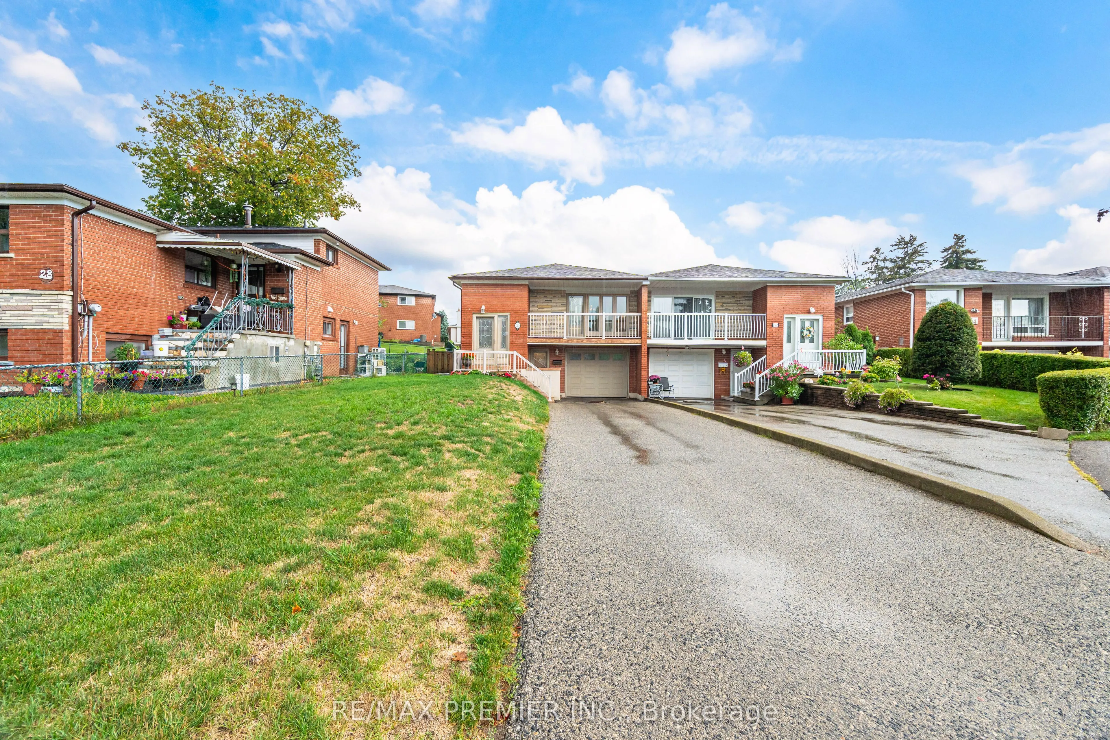 30 Dellbrook Crescent
