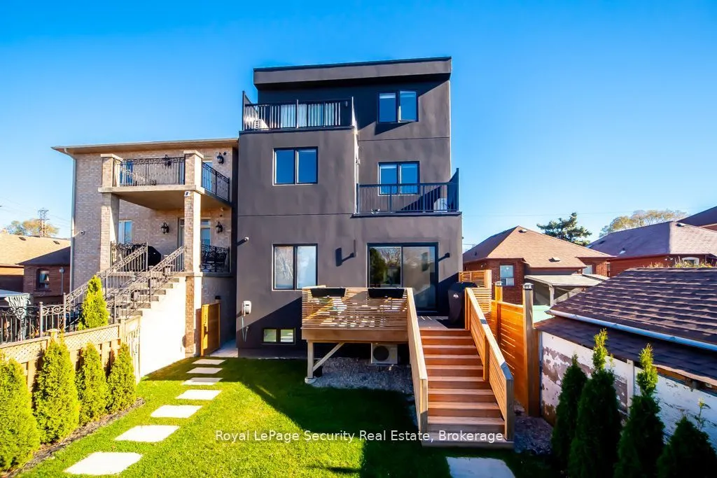 70 Chamberlain Avenue