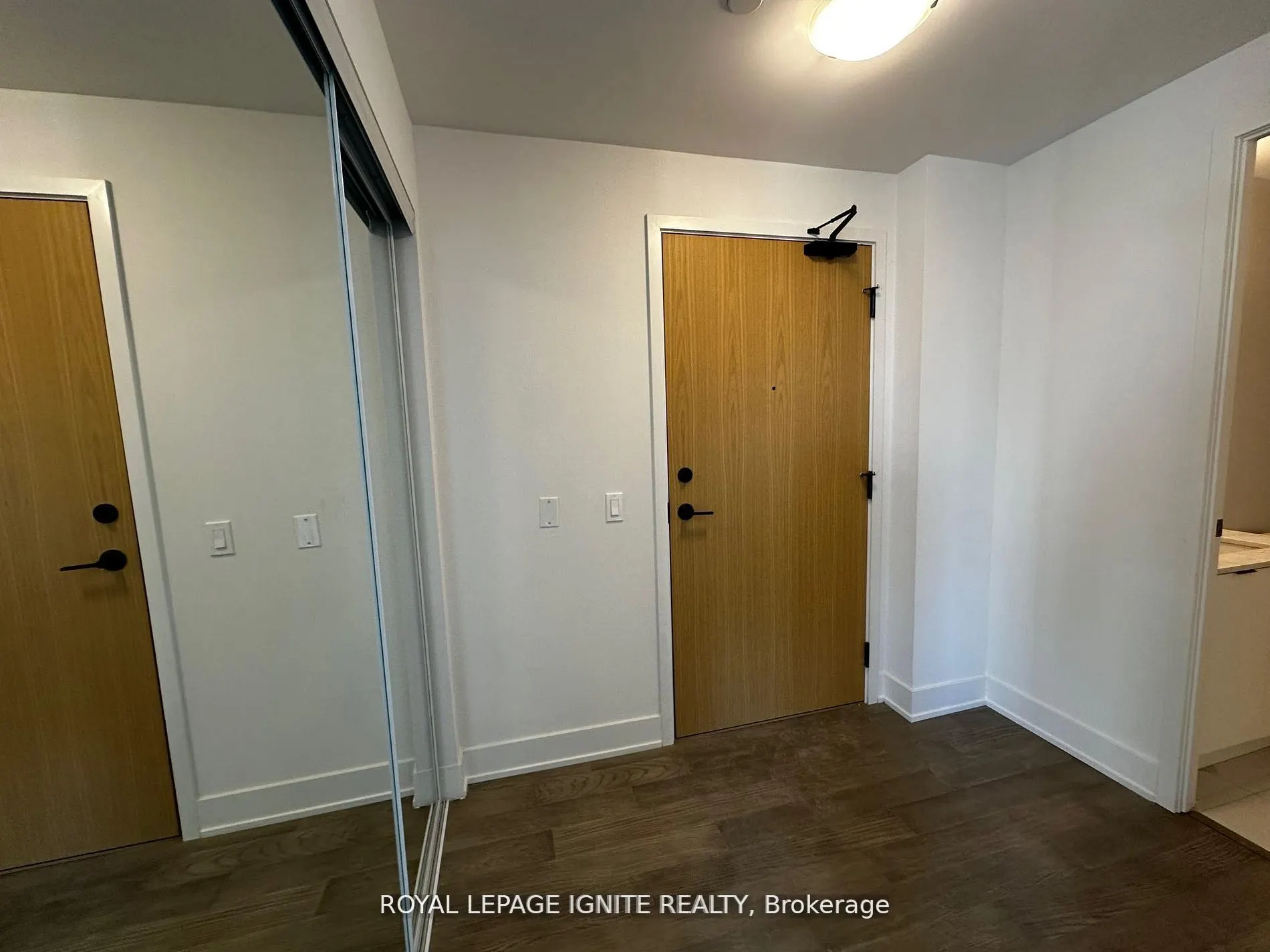 202 Burnhamthorpe Road E, #1903