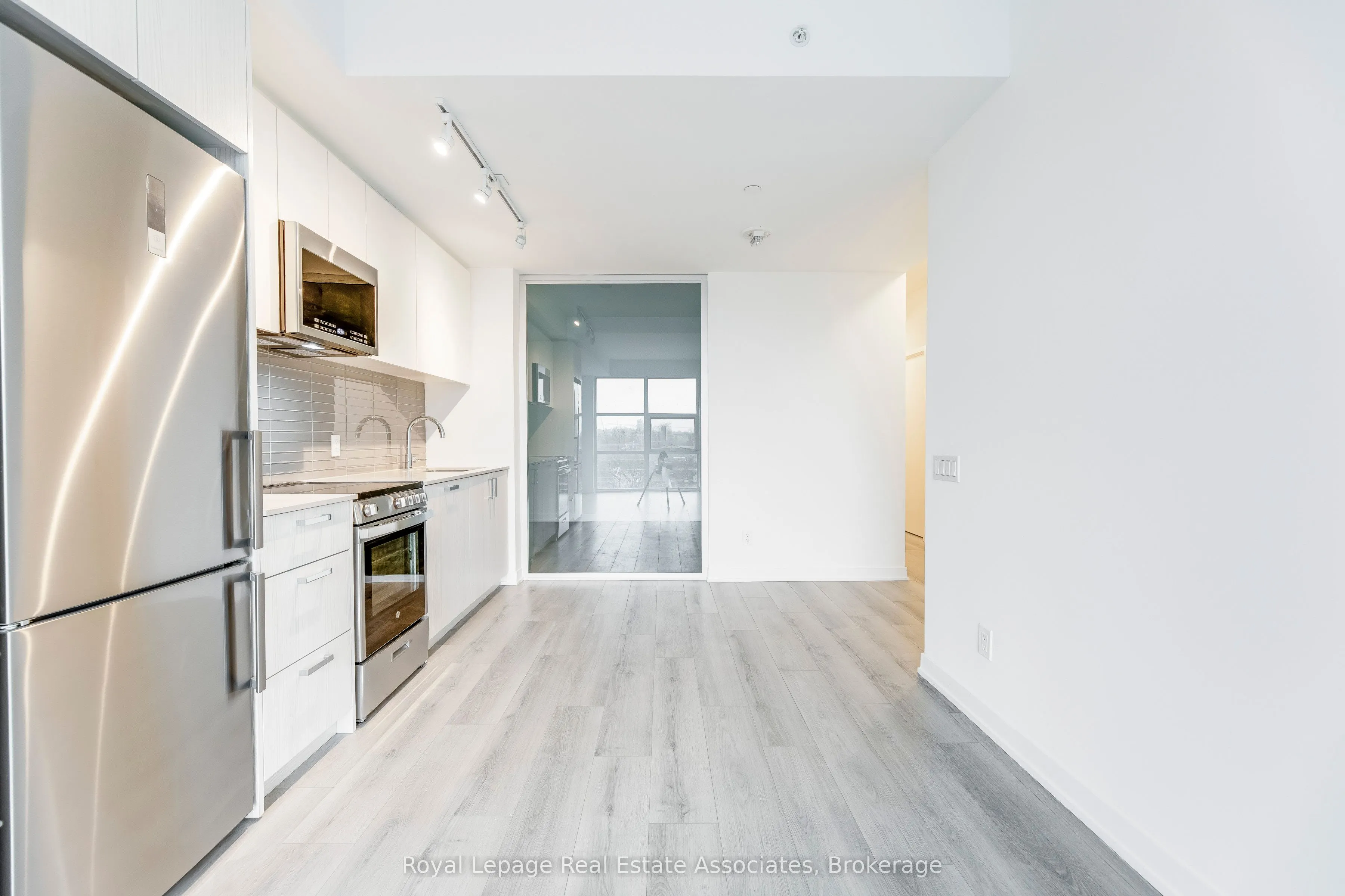 1787 St. Clair Avenue W, #419