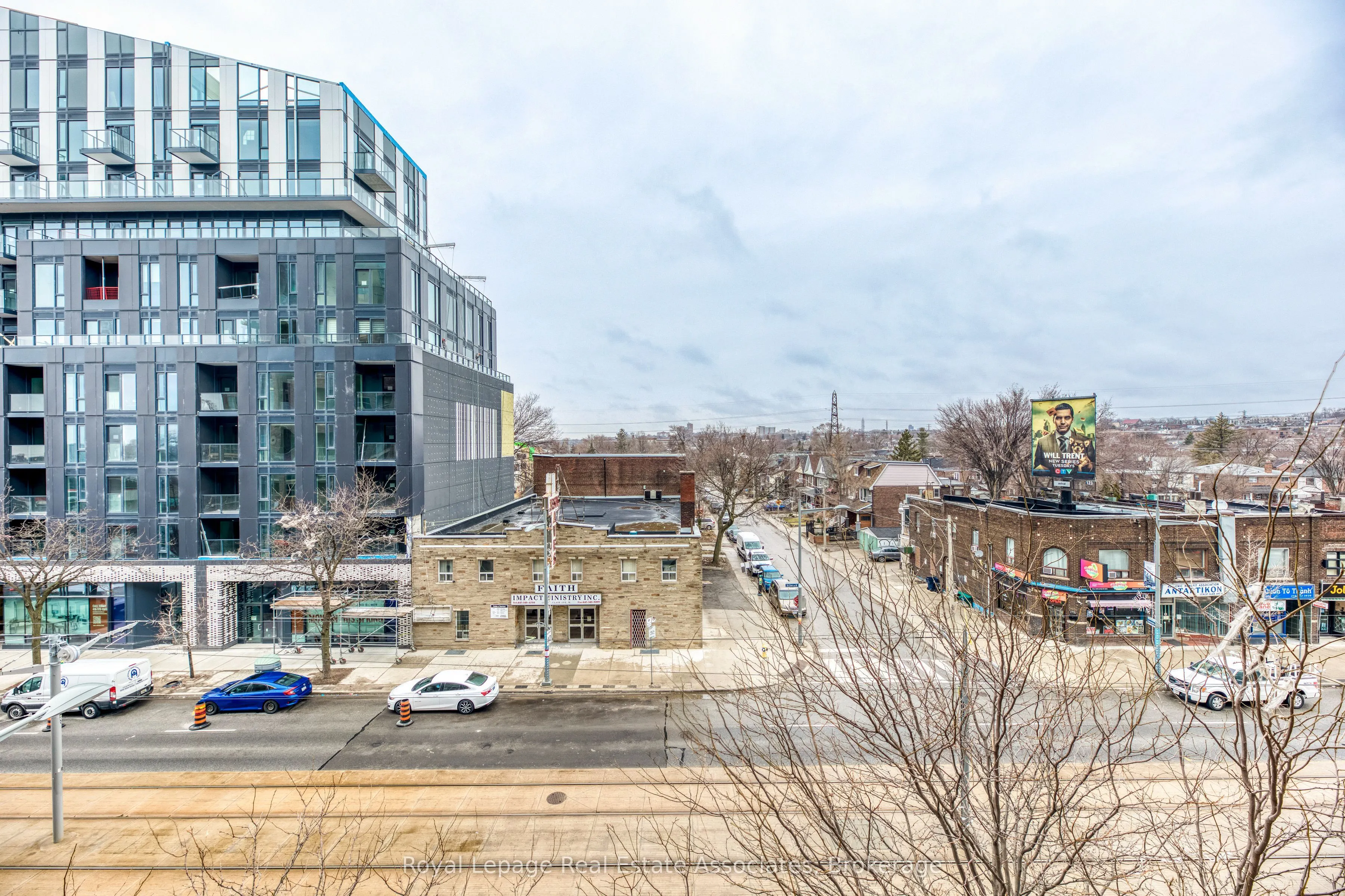 1787 St. Clair Avenue W, #419