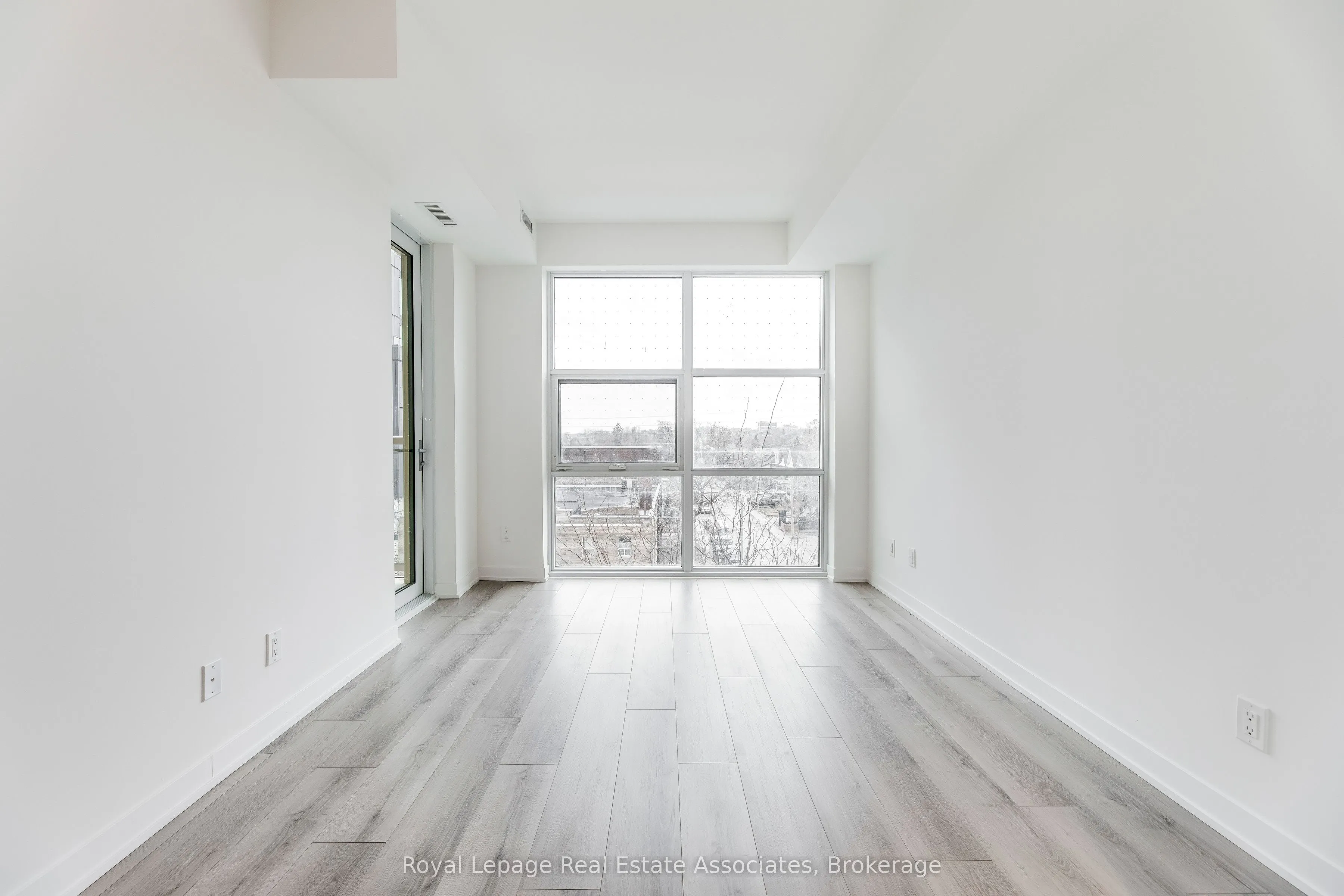 1787 St. Clair Avenue W, #419