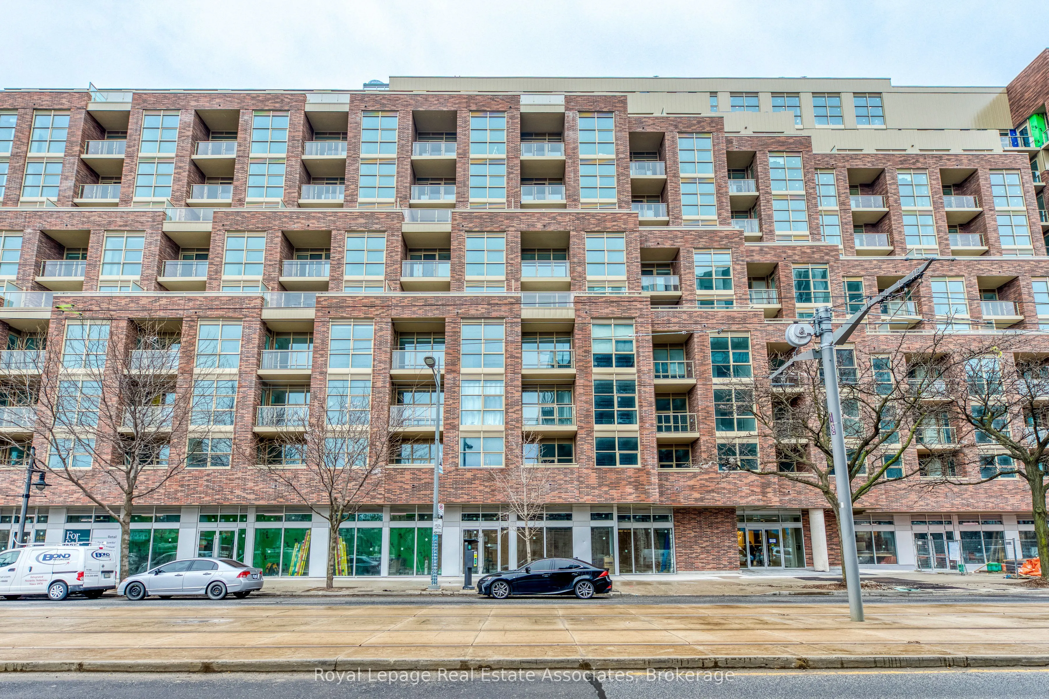 1787 St. Clair Avenue W, #419
