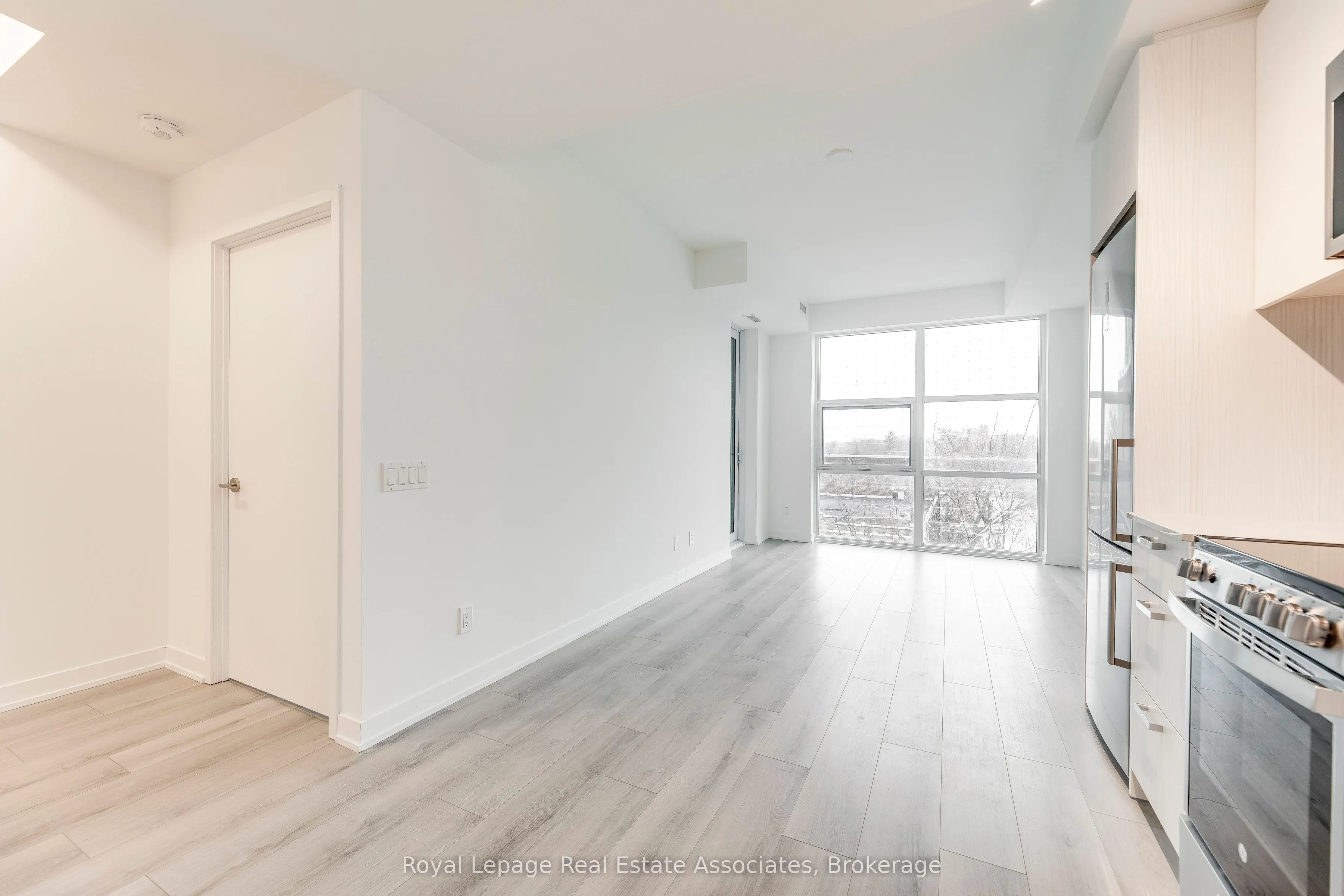 1787 St. Clair Avenue W, #419