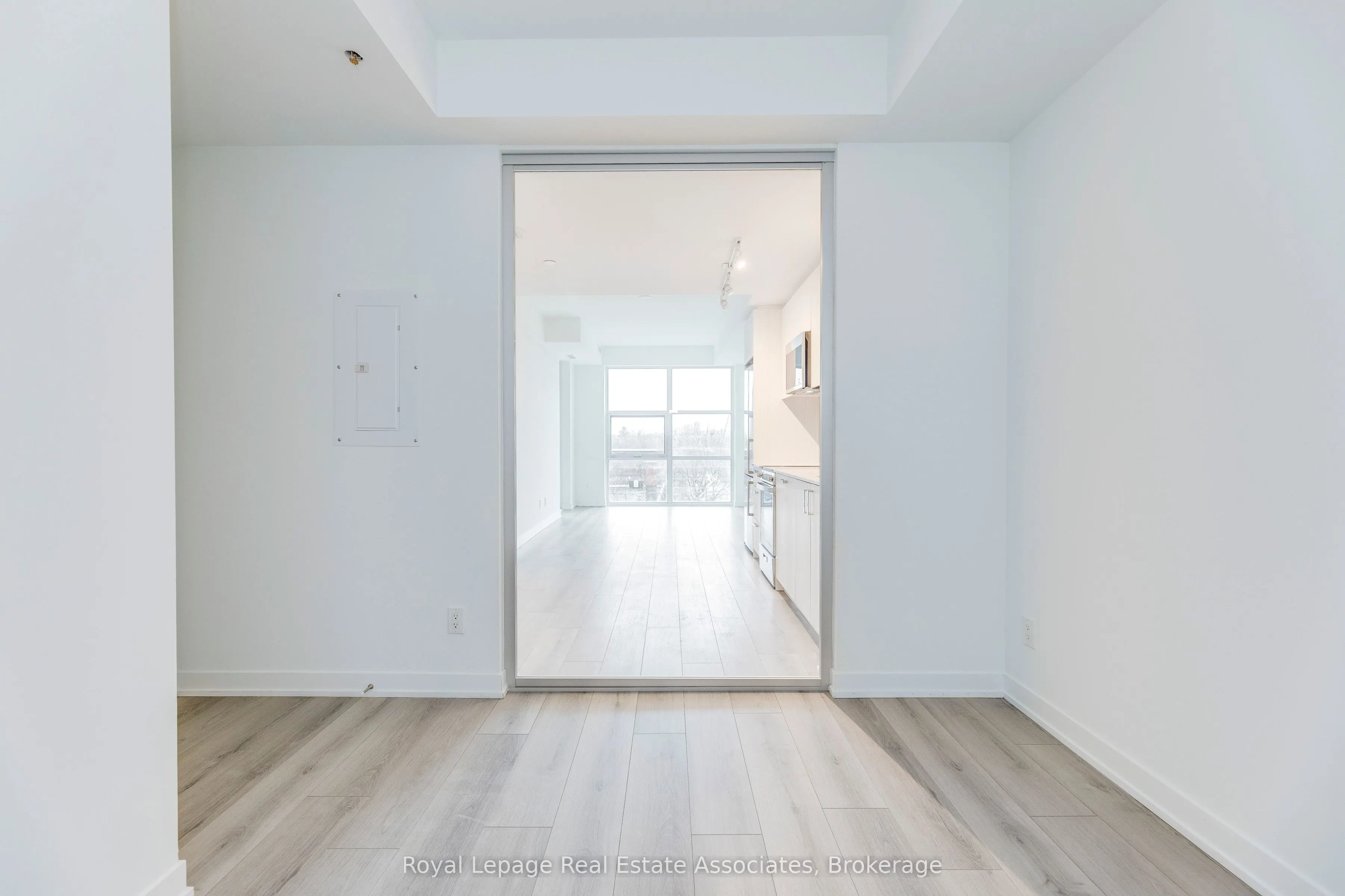 1787 St. Clair Avenue W, #419