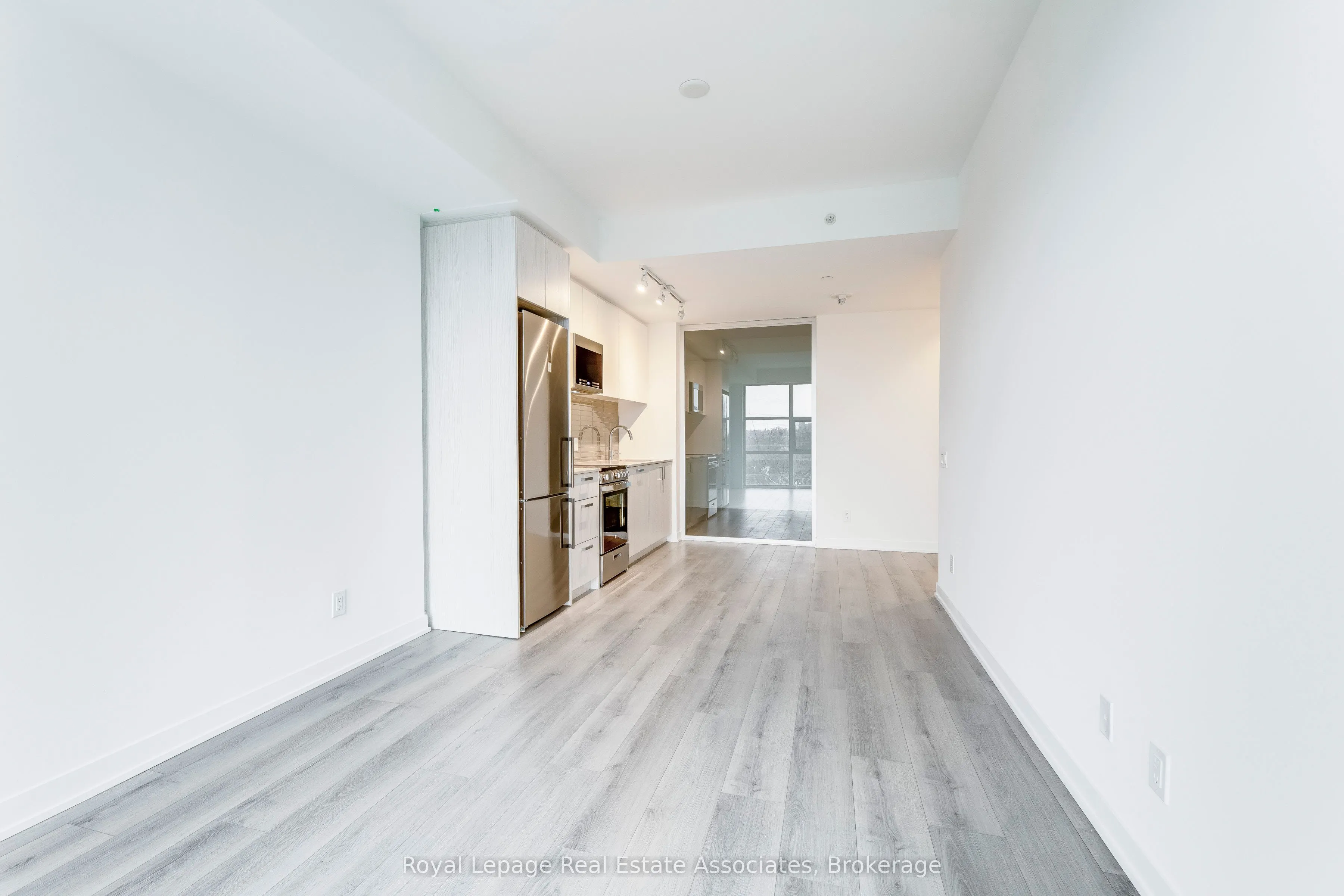 1787 St. Clair Avenue W, #419