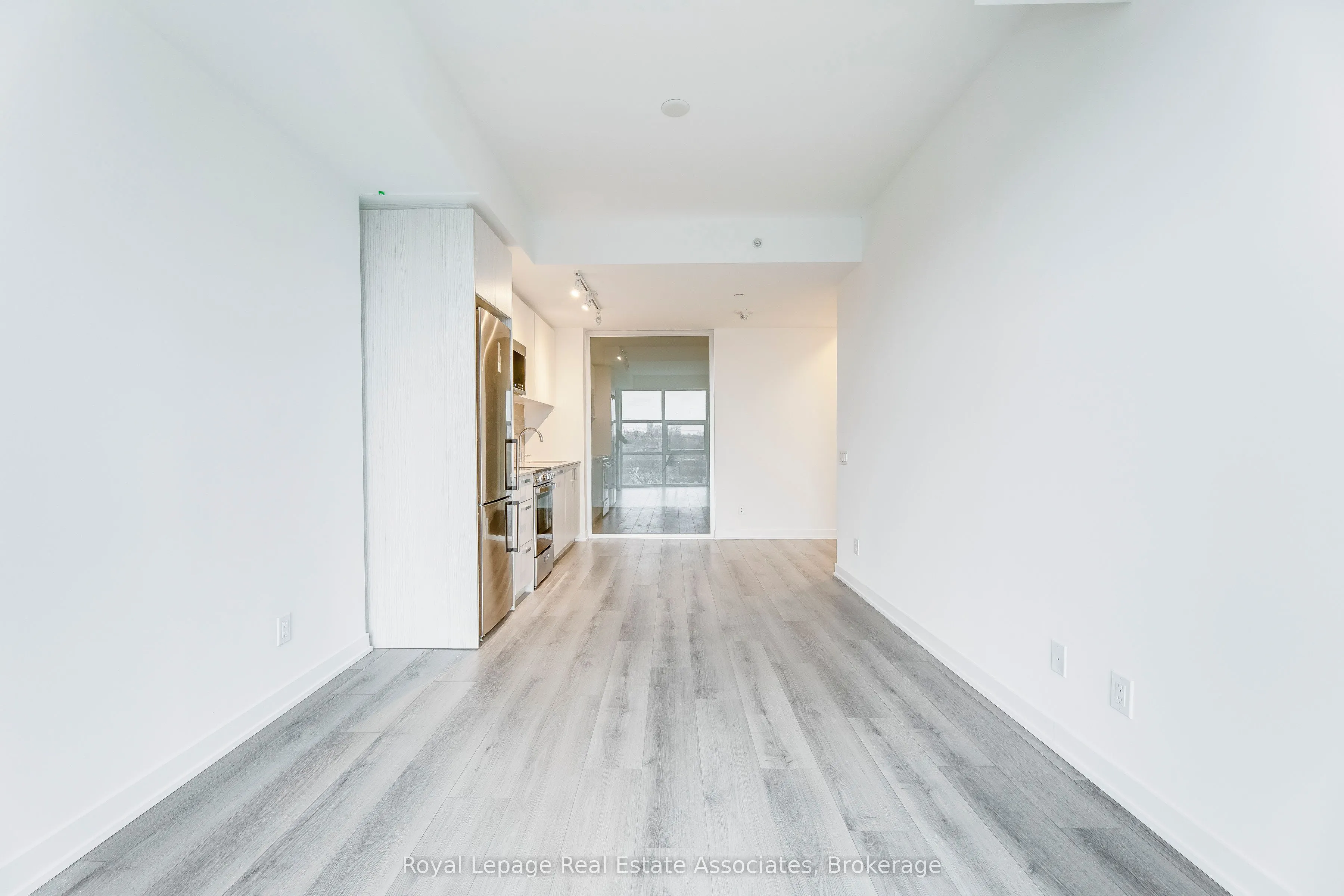 1787 St. Clair Avenue W, #419