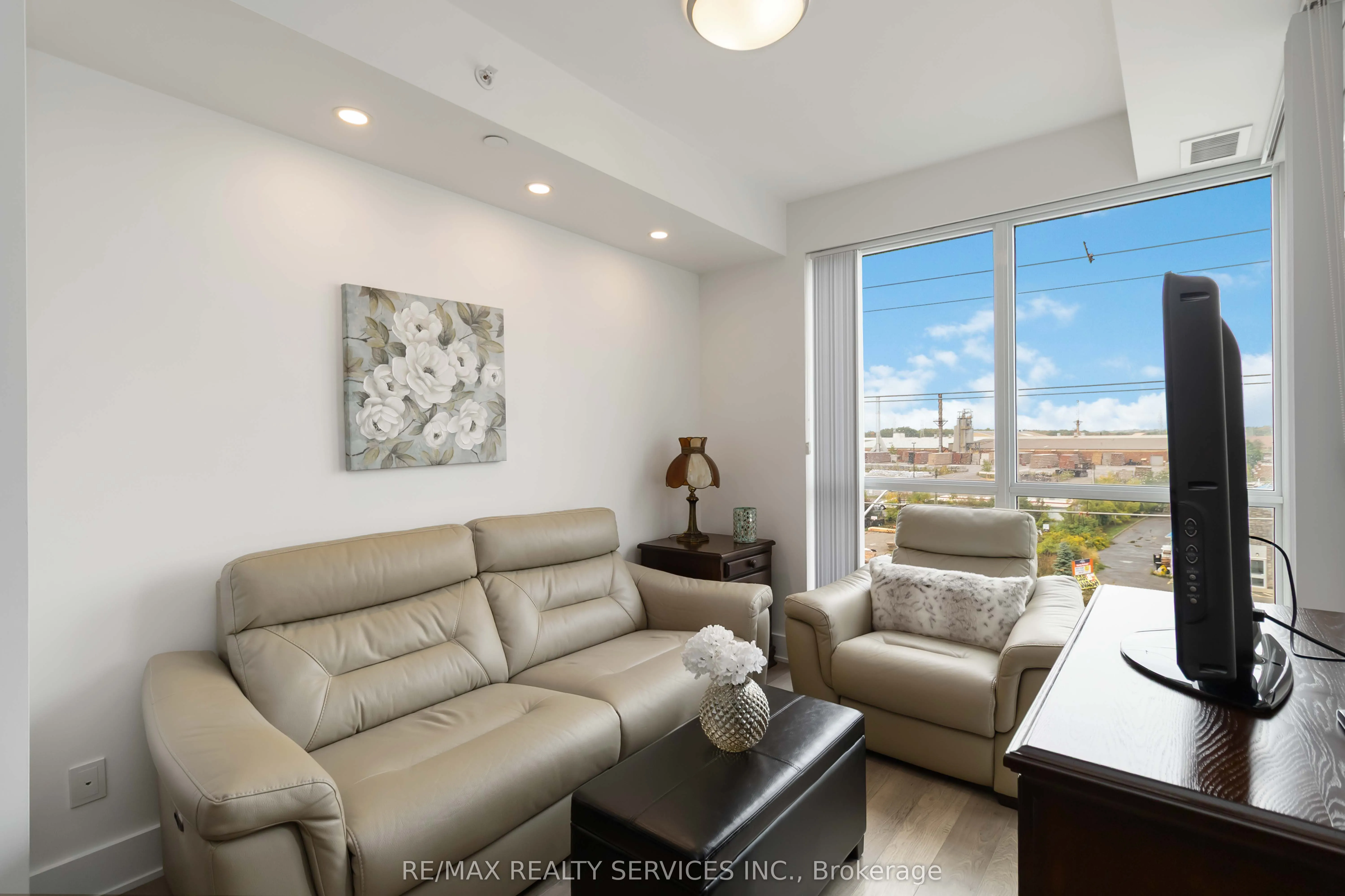 5230 Dundas Street, #A531