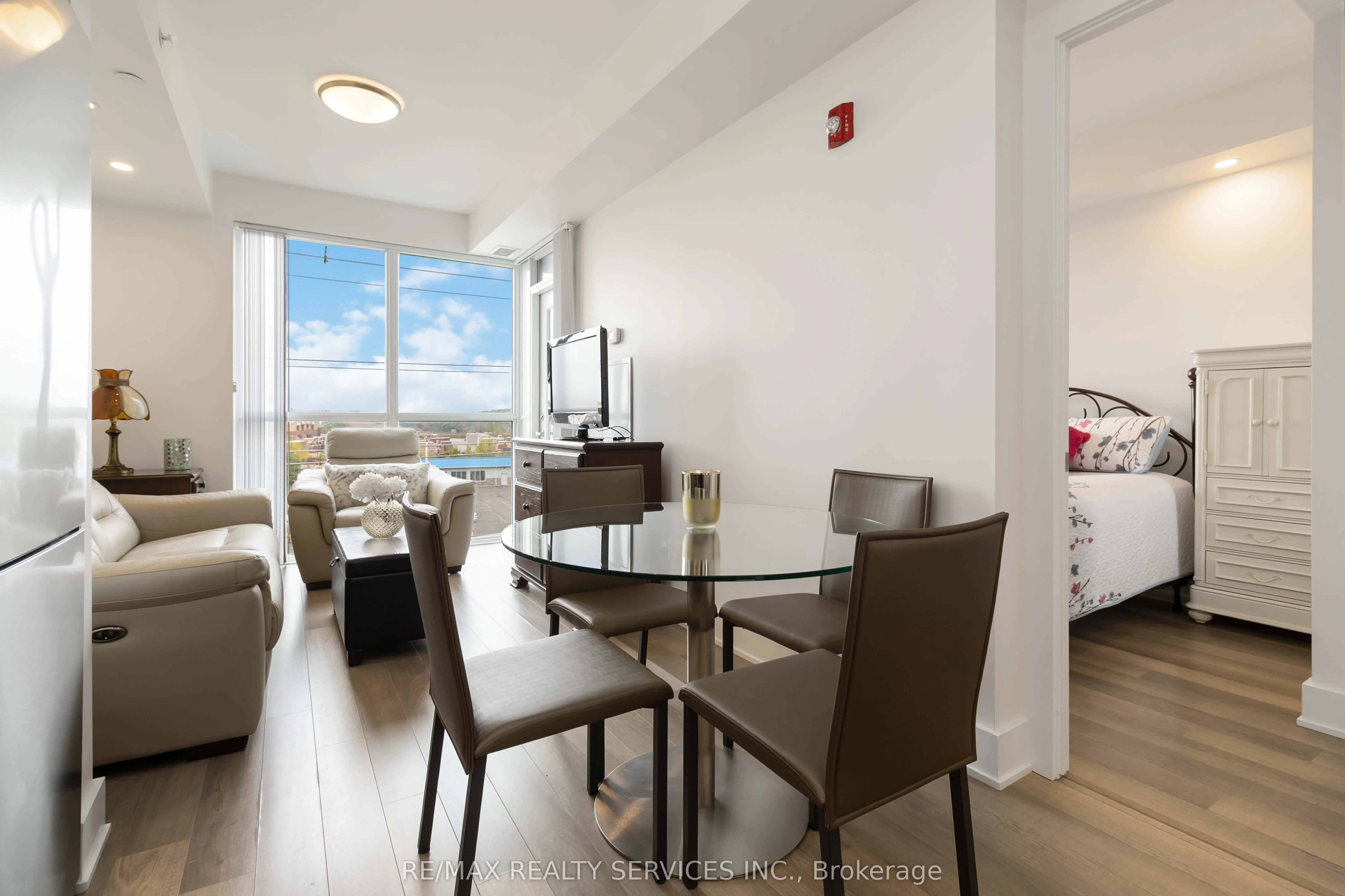 5230 Dundas Street, #A531