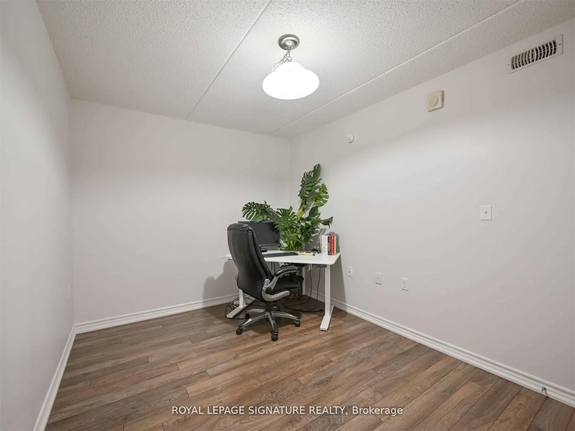 1450 Main Street E, #309