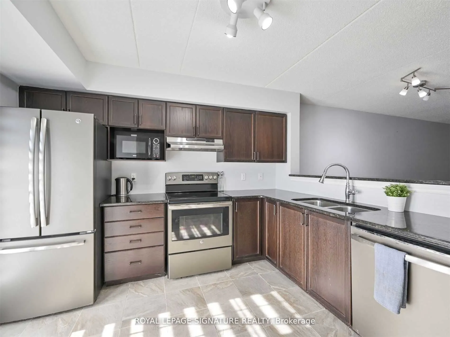 1450 Main Street E, #309