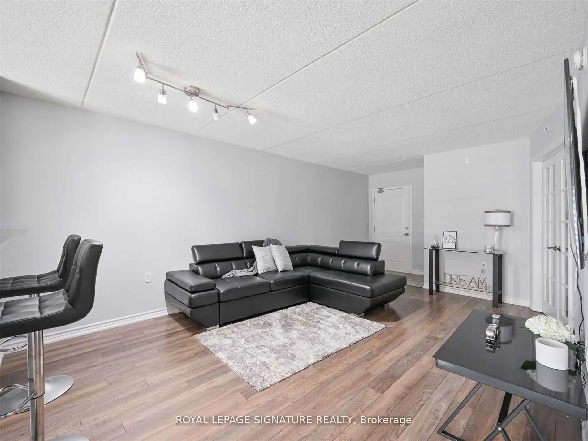 1450 Main Street E, #309