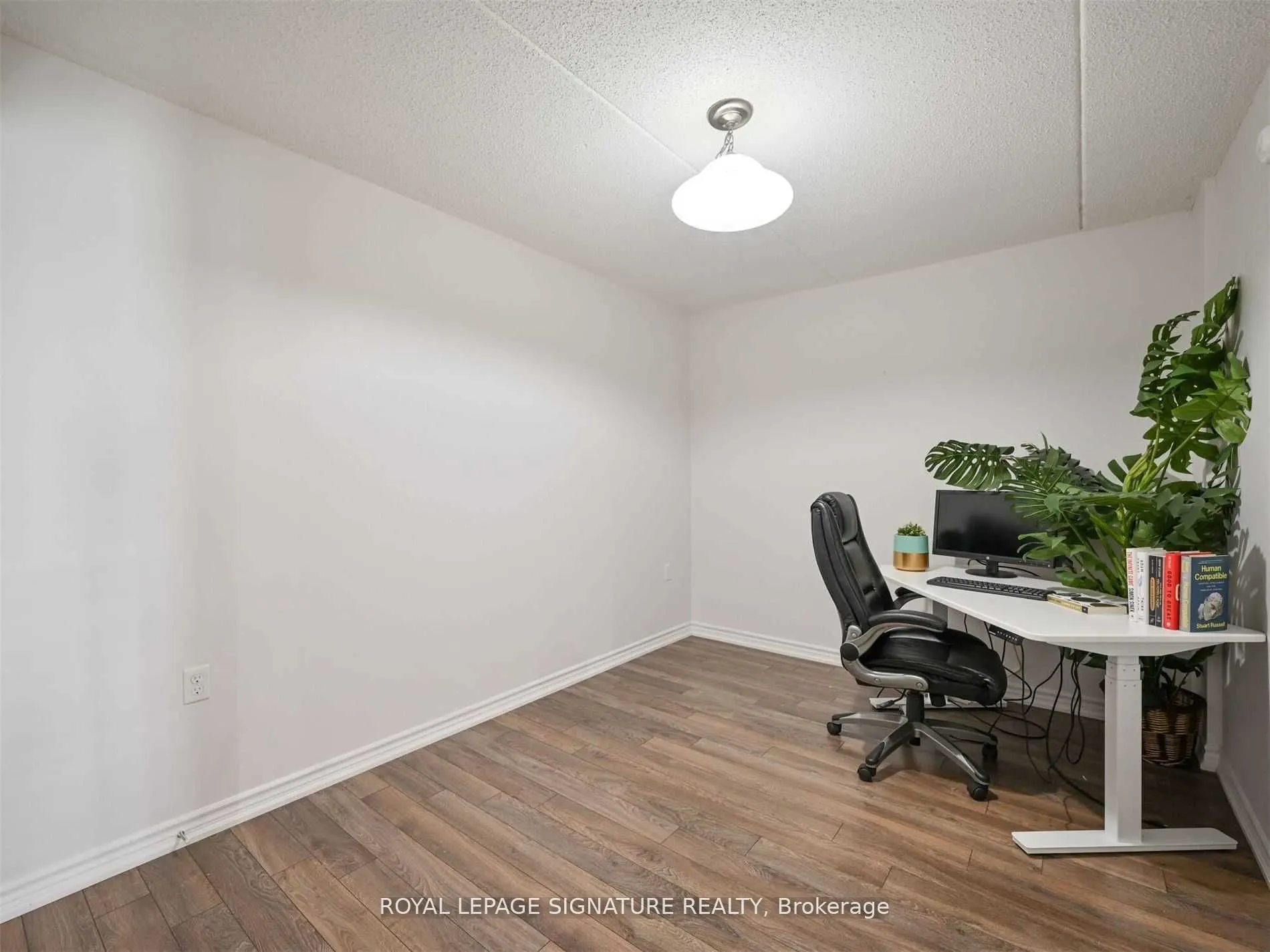 1450 Main Street E, #309