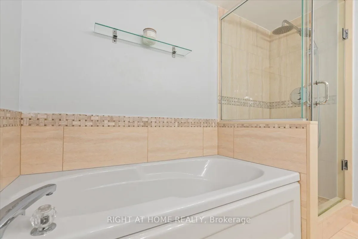 101 Subway Crescent, #1011