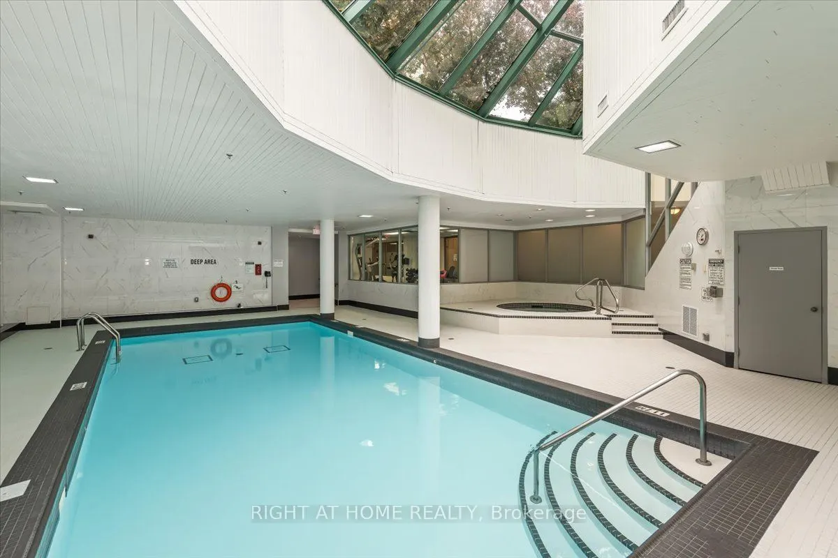101 Subway Crescent, #1011