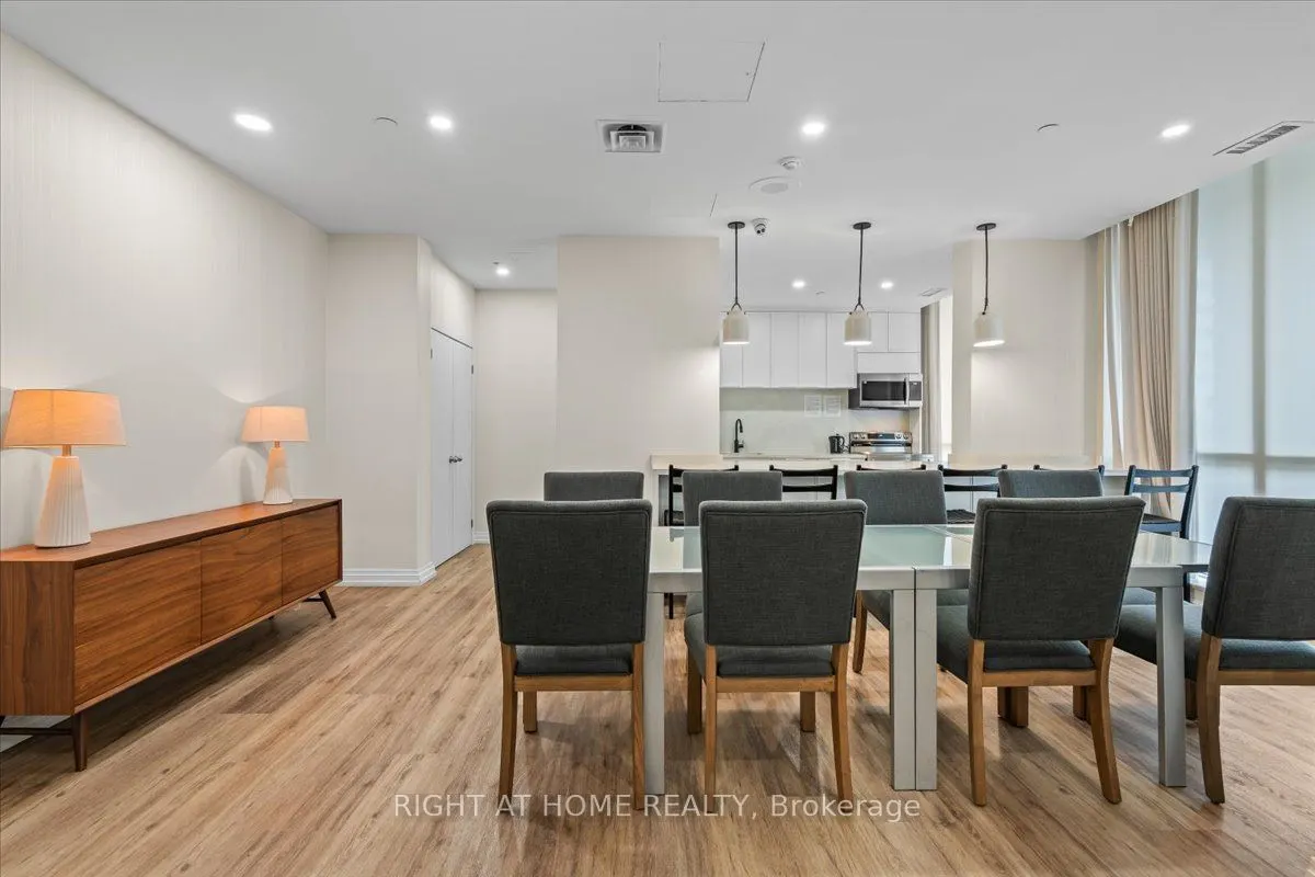 101 Subway Crescent, #1011