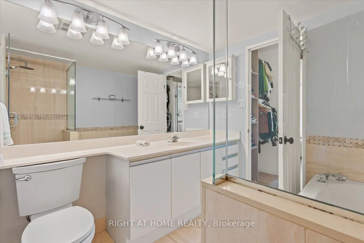 101 Subway Crescent, #1011